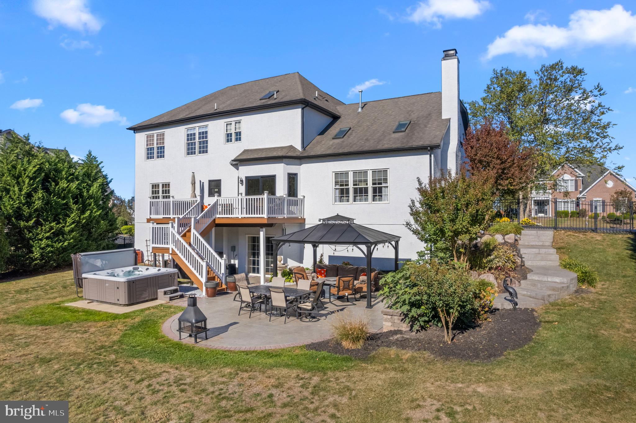 ESTATES AT WARRINGTON RIDGE - Residential