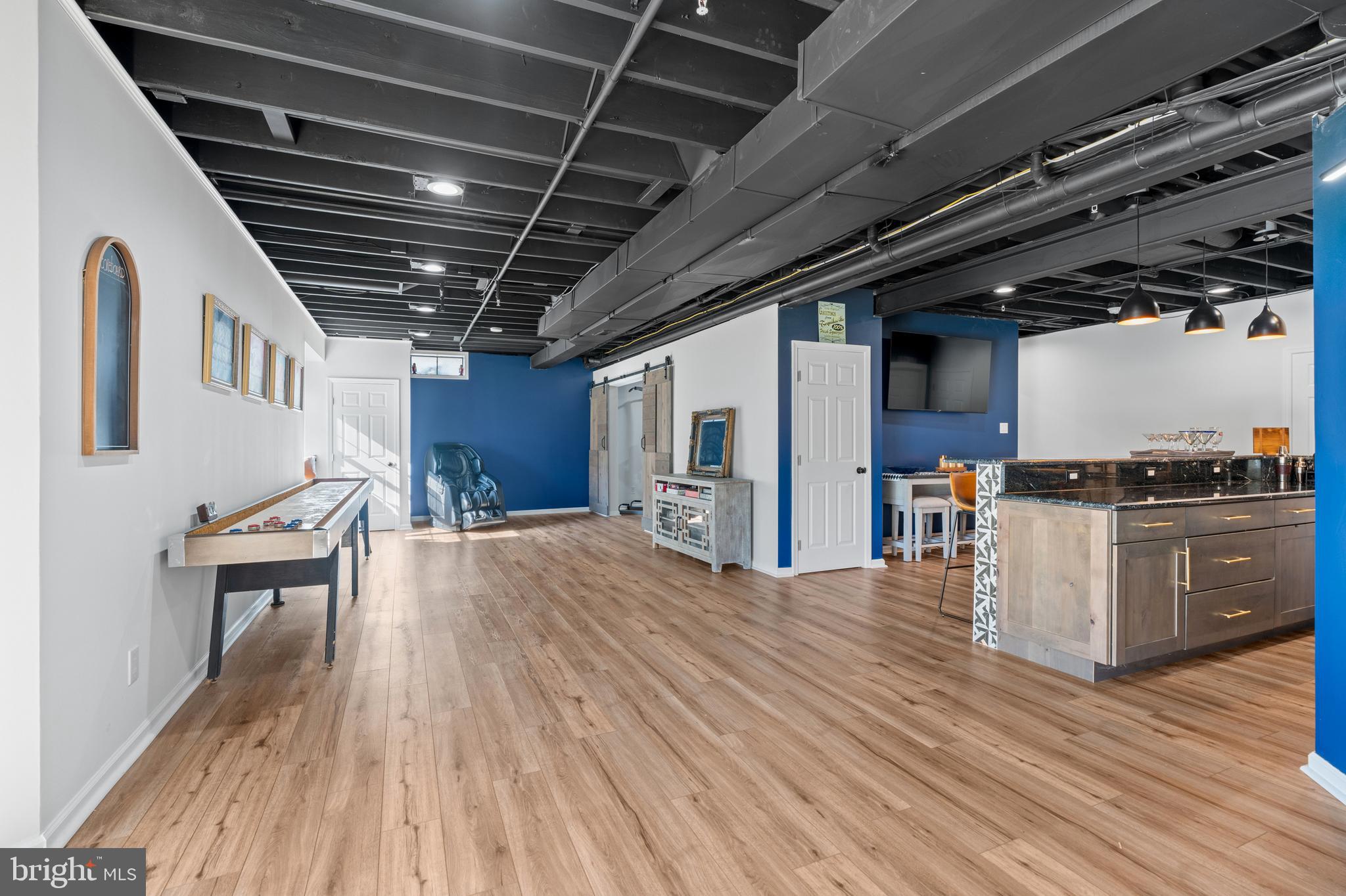 ESTATES AT WARRINGTON RIDGE - Residential