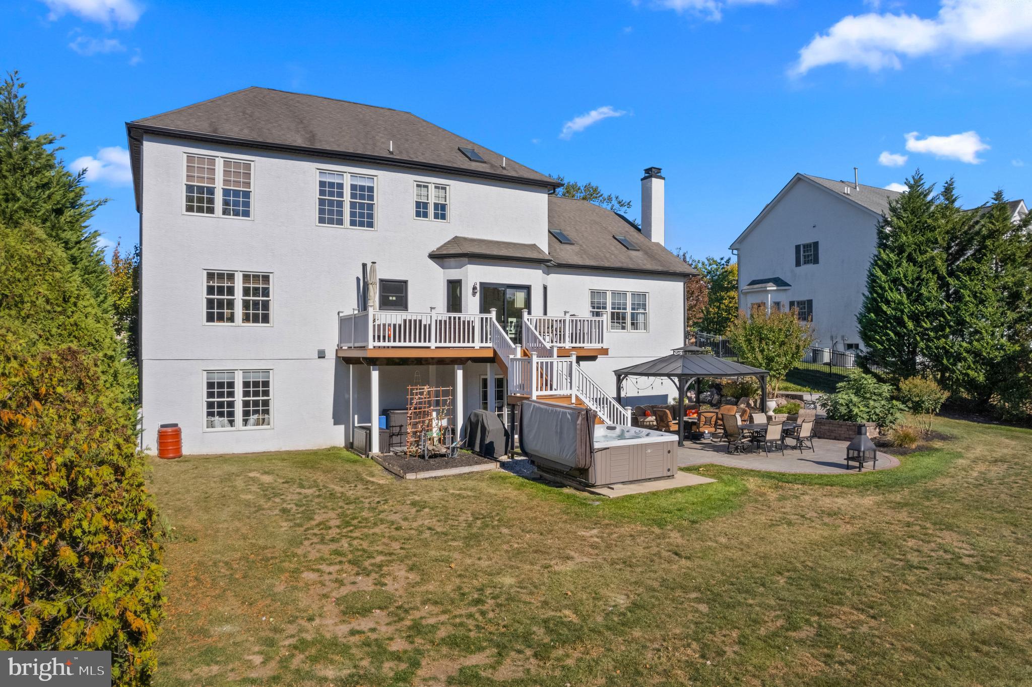 ESTATES AT WARRINGTON RIDGE - Residential