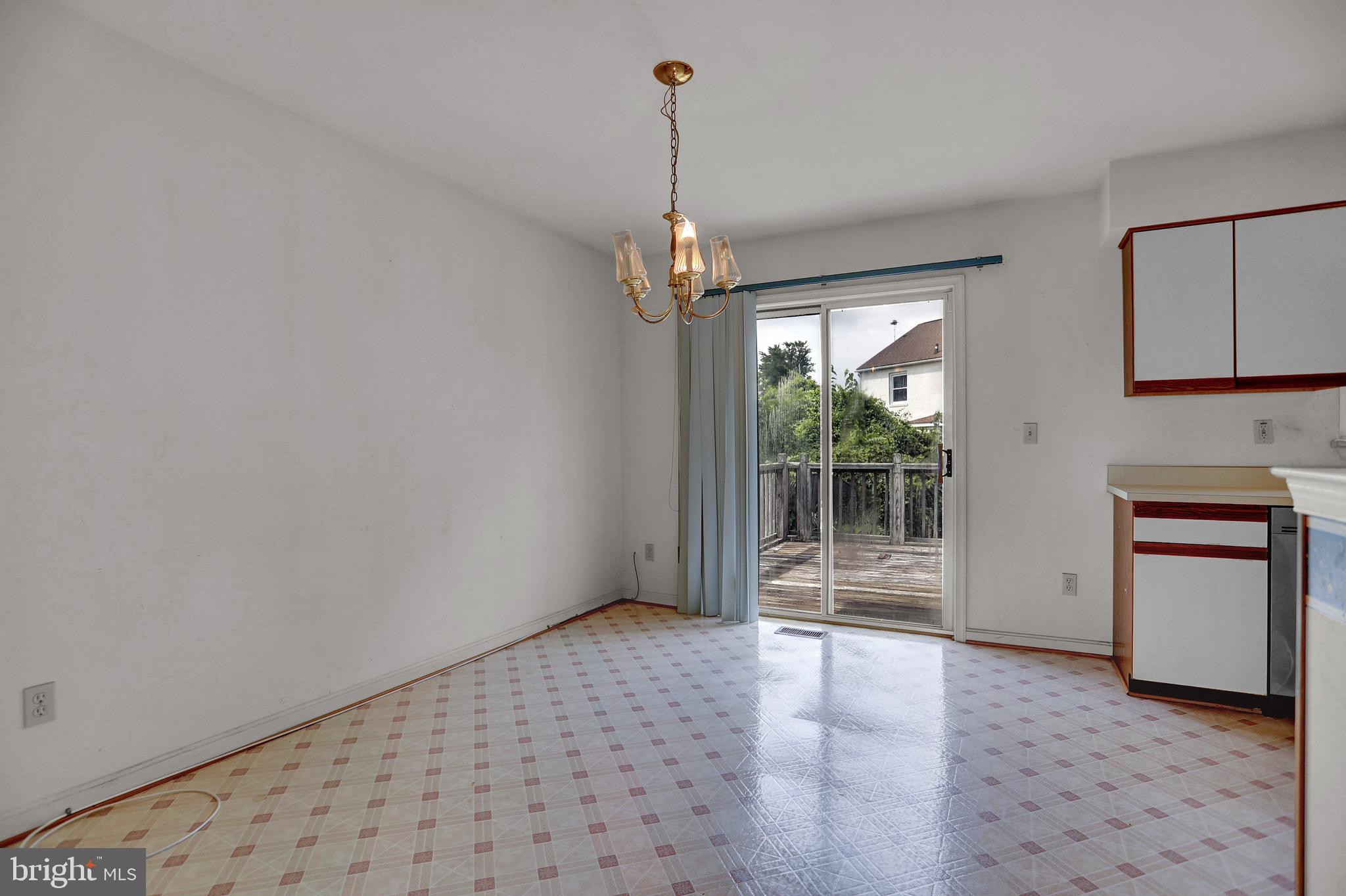 VILLAGE OF PAWNEE - Residential