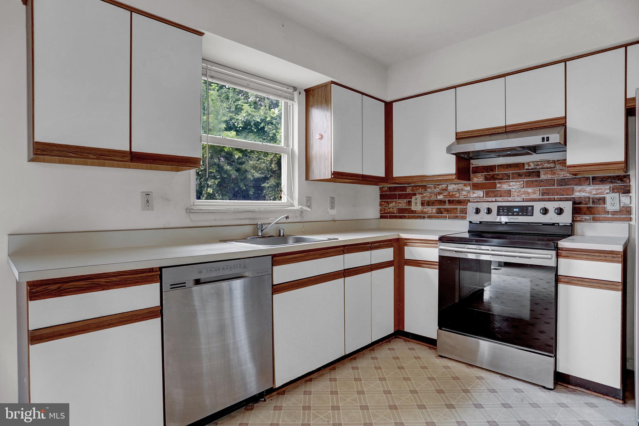 VILLAGE OF PAWNEE - Residential