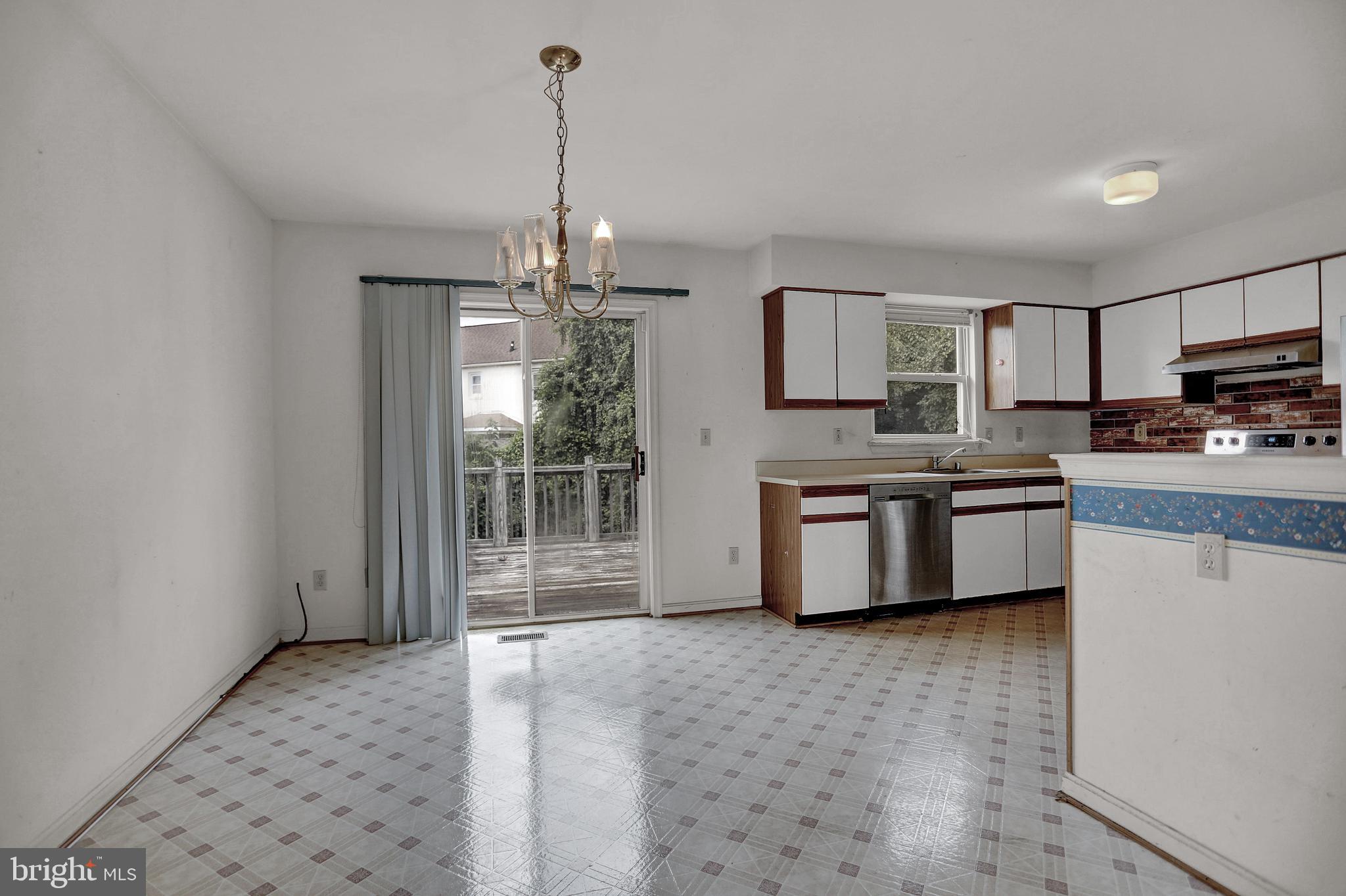 VILLAGE OF PAWNEE - Residential