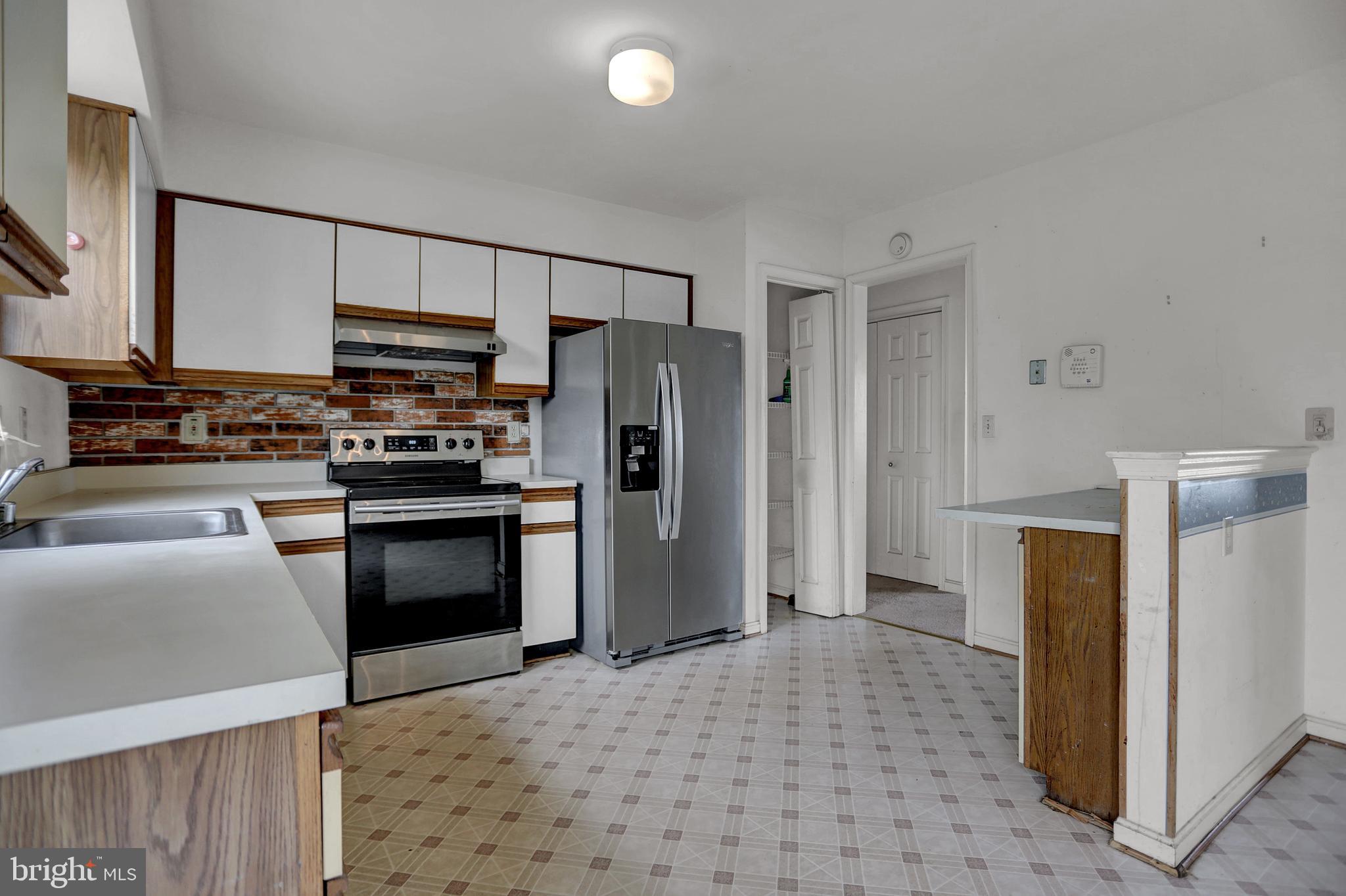 VILLAGE OF PAWNEE - Residential