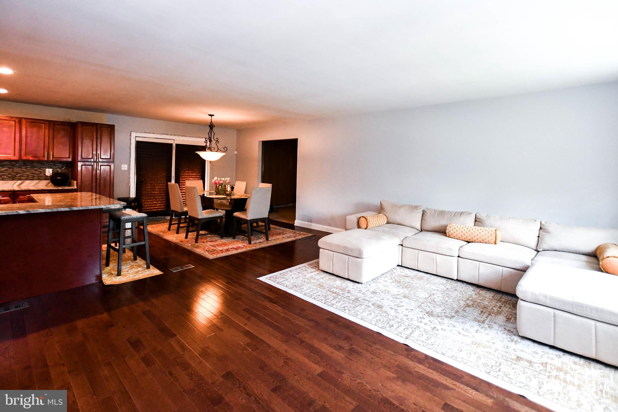 WOODBERRY FOREST - Residential