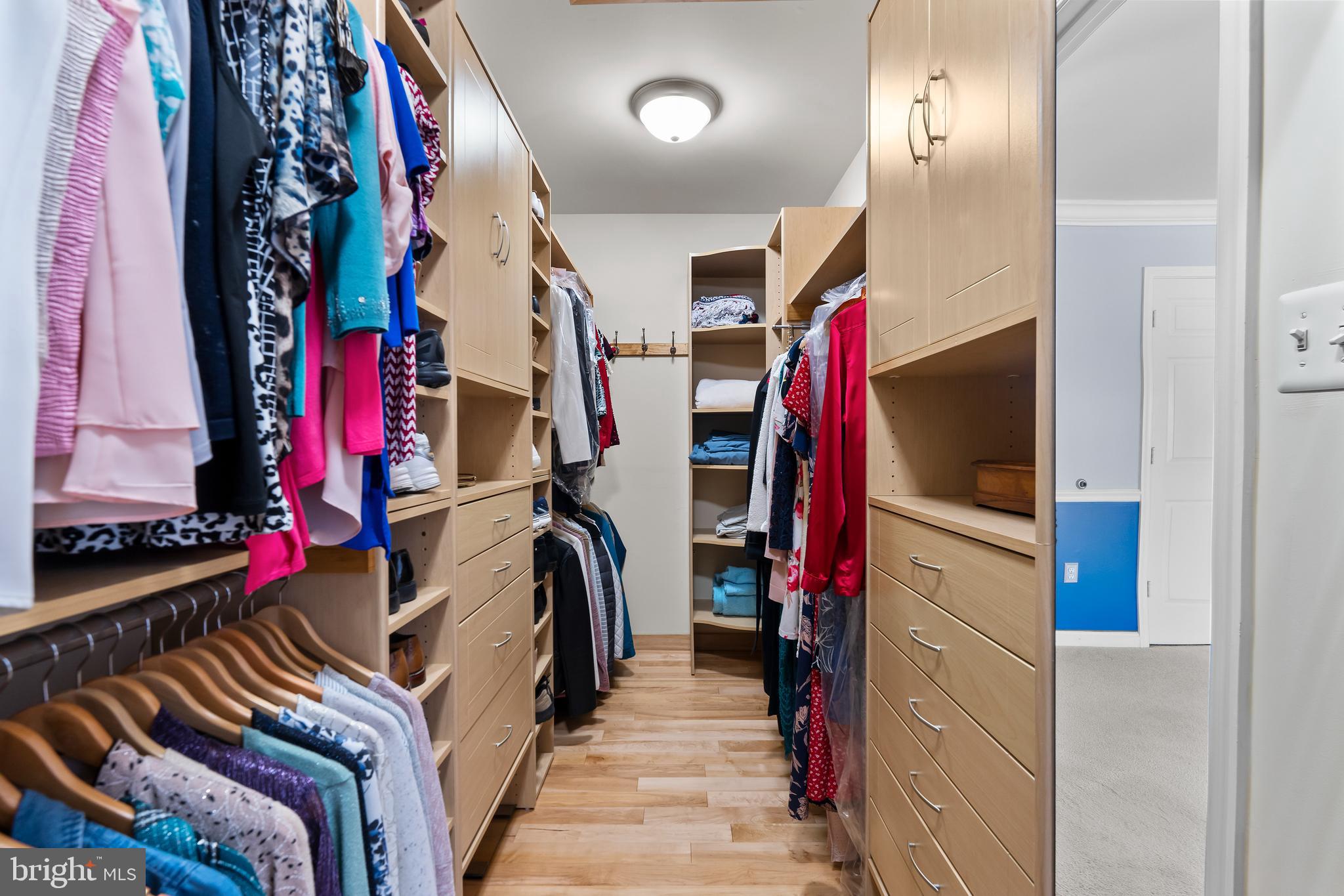 ASHBURN FARM - Residential