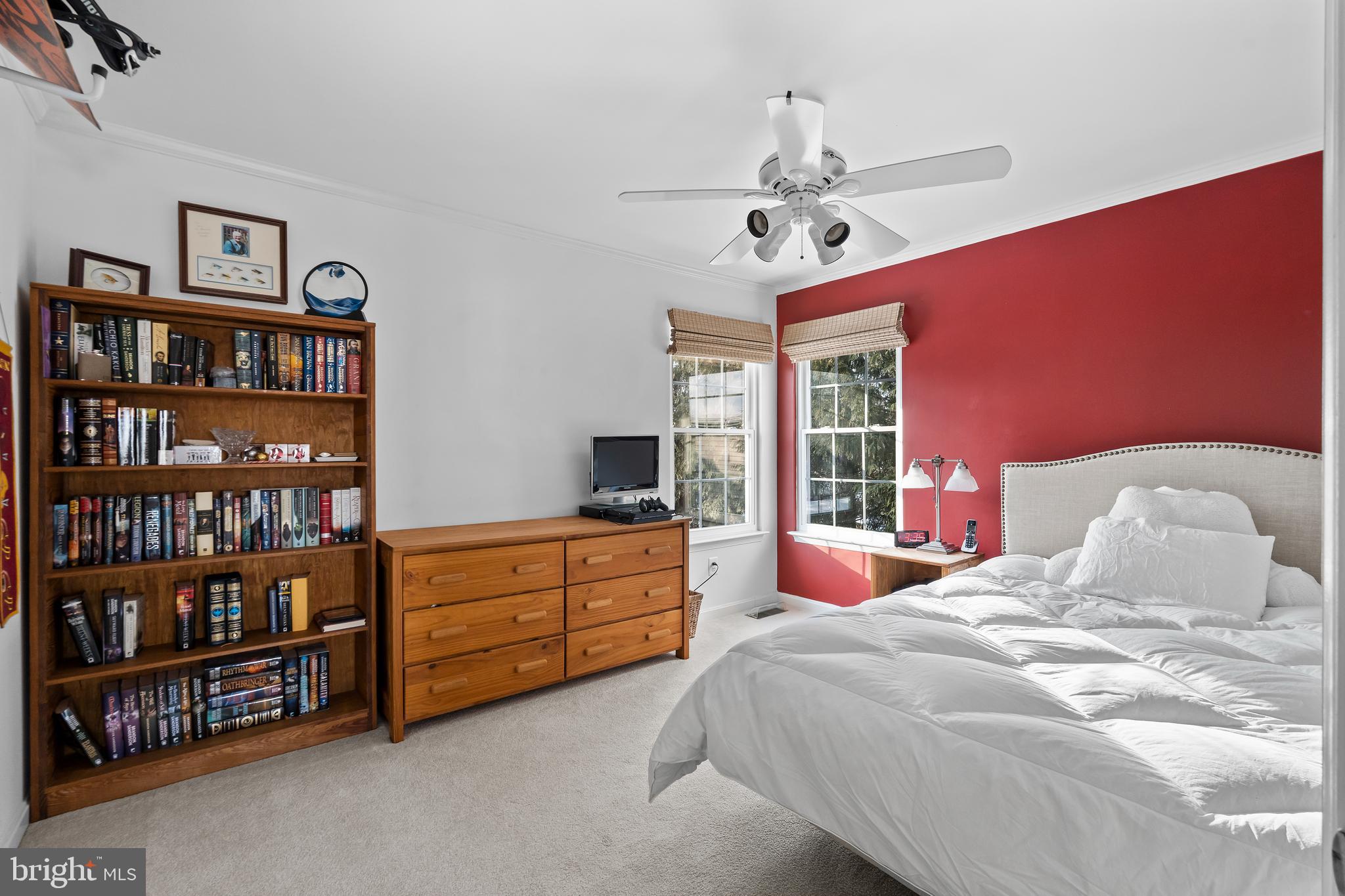 ASHBURN FARM - Residential