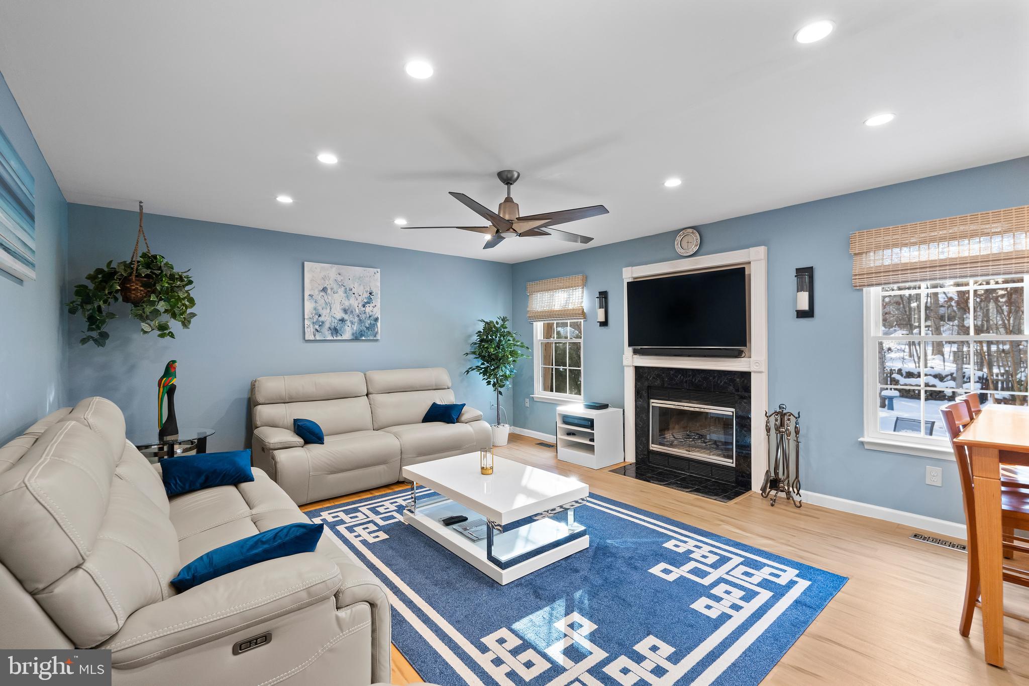 ASHBURN FARM - Residential