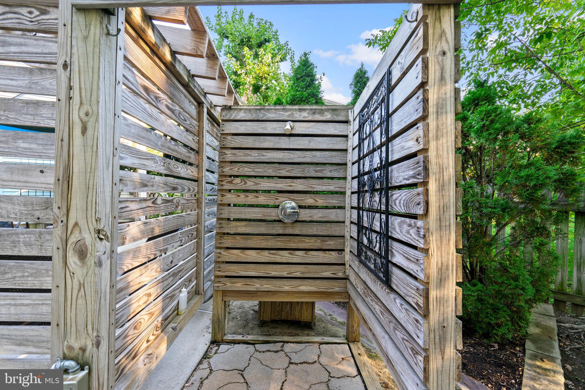 ASHBURN FARM - Residential