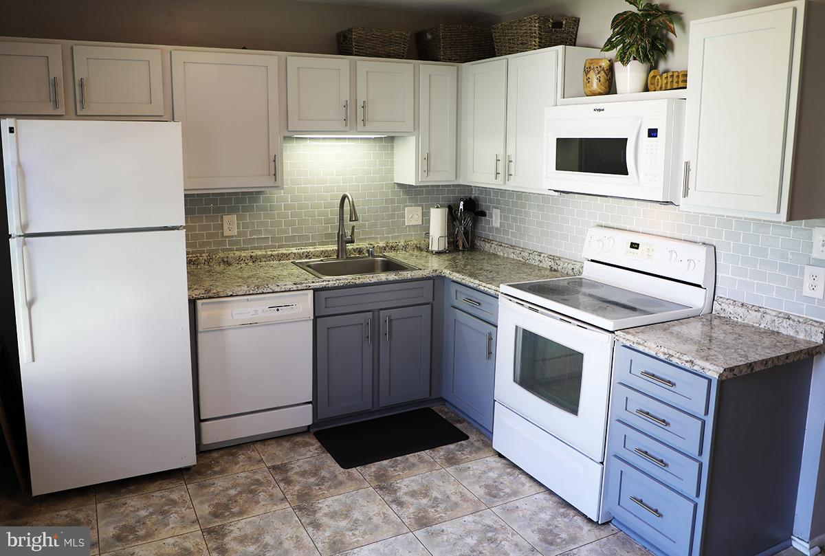 CROFTON VILLAGE - Residential