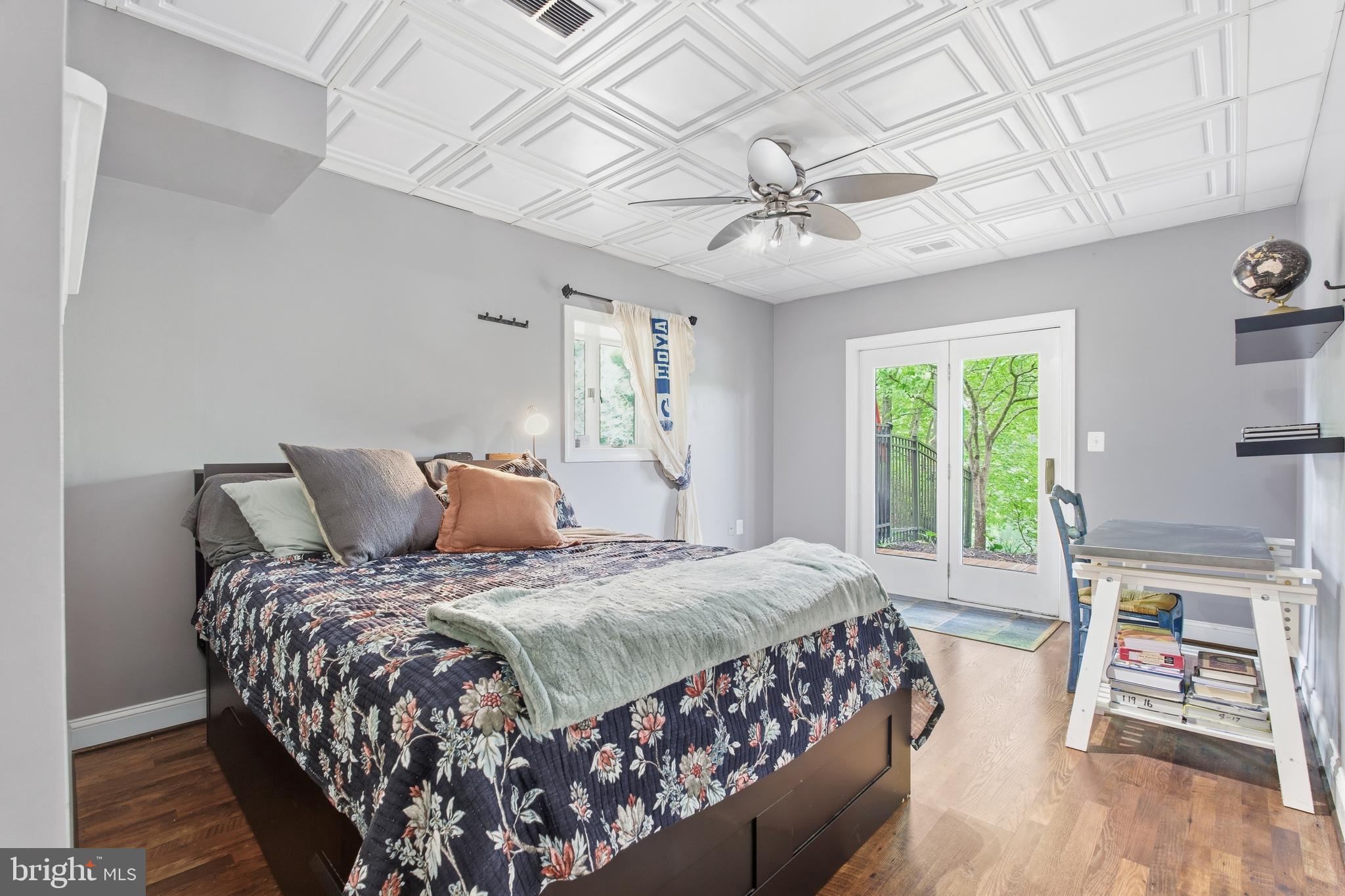 SUNSHINE ACRES - Residential