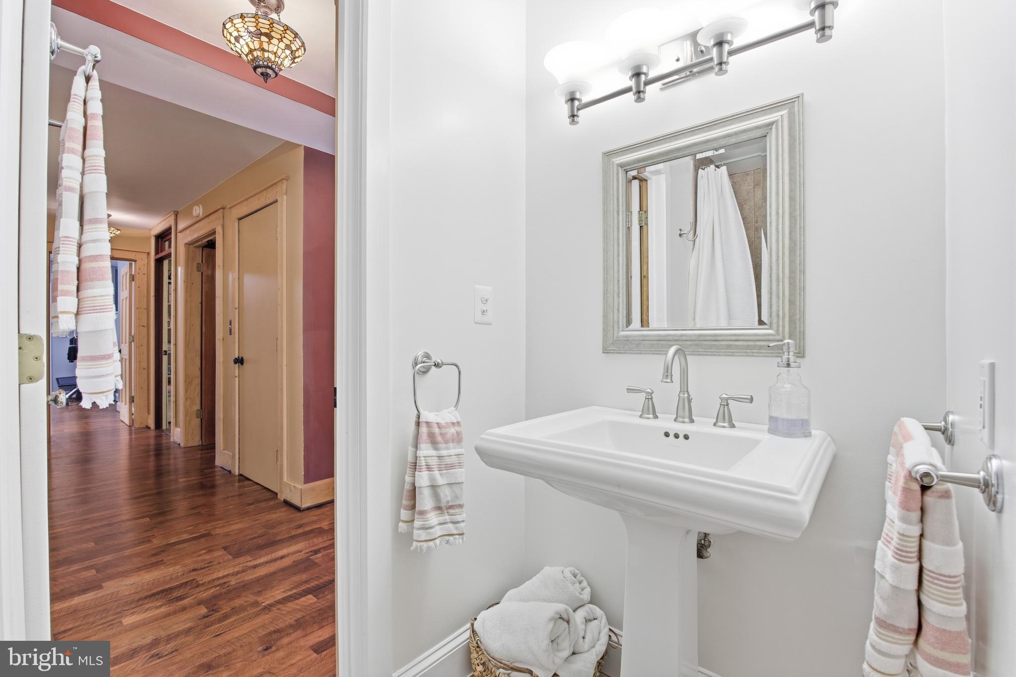 SUNSHINE ACRES - Residential