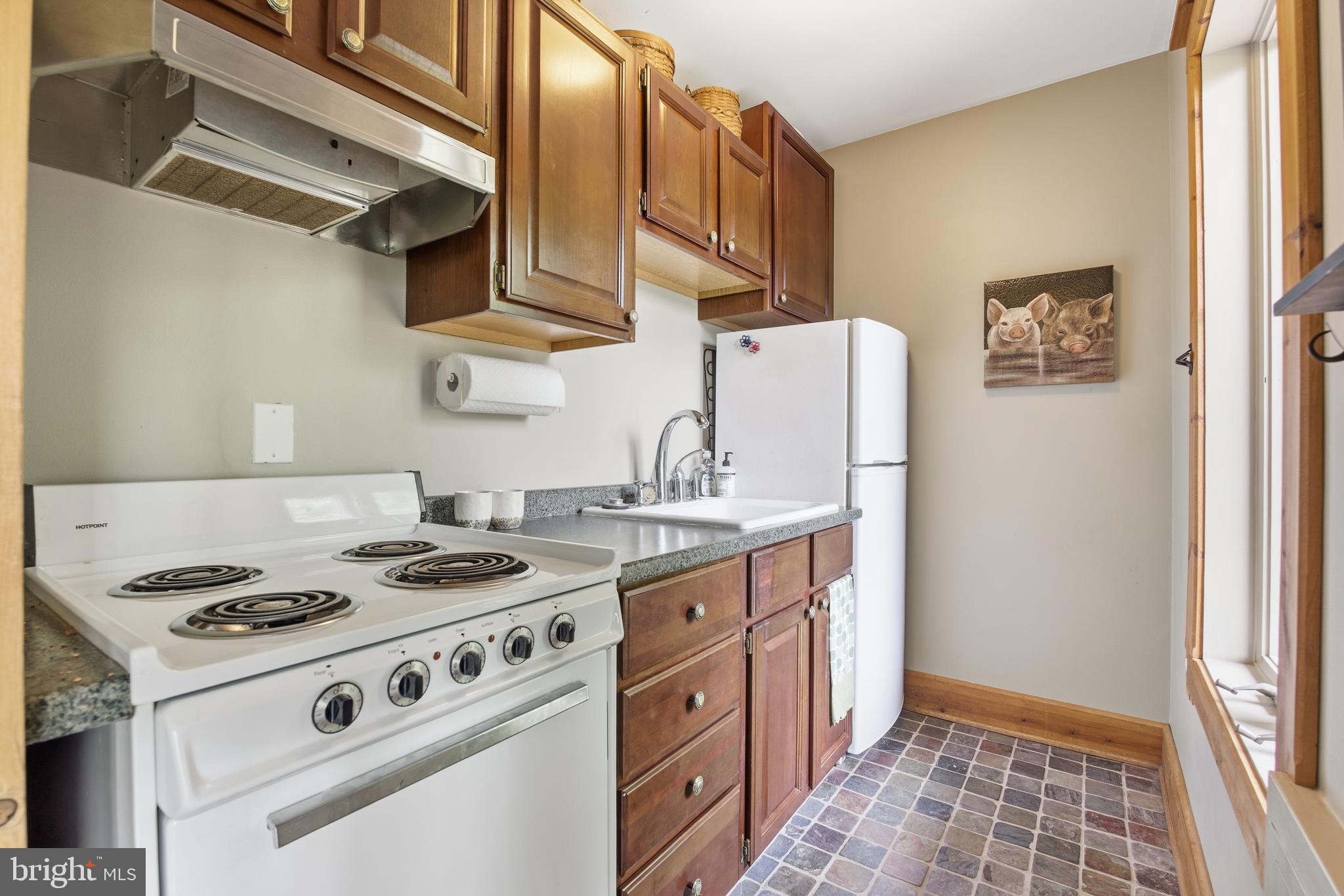 SUNSHINE ACRES - Residential