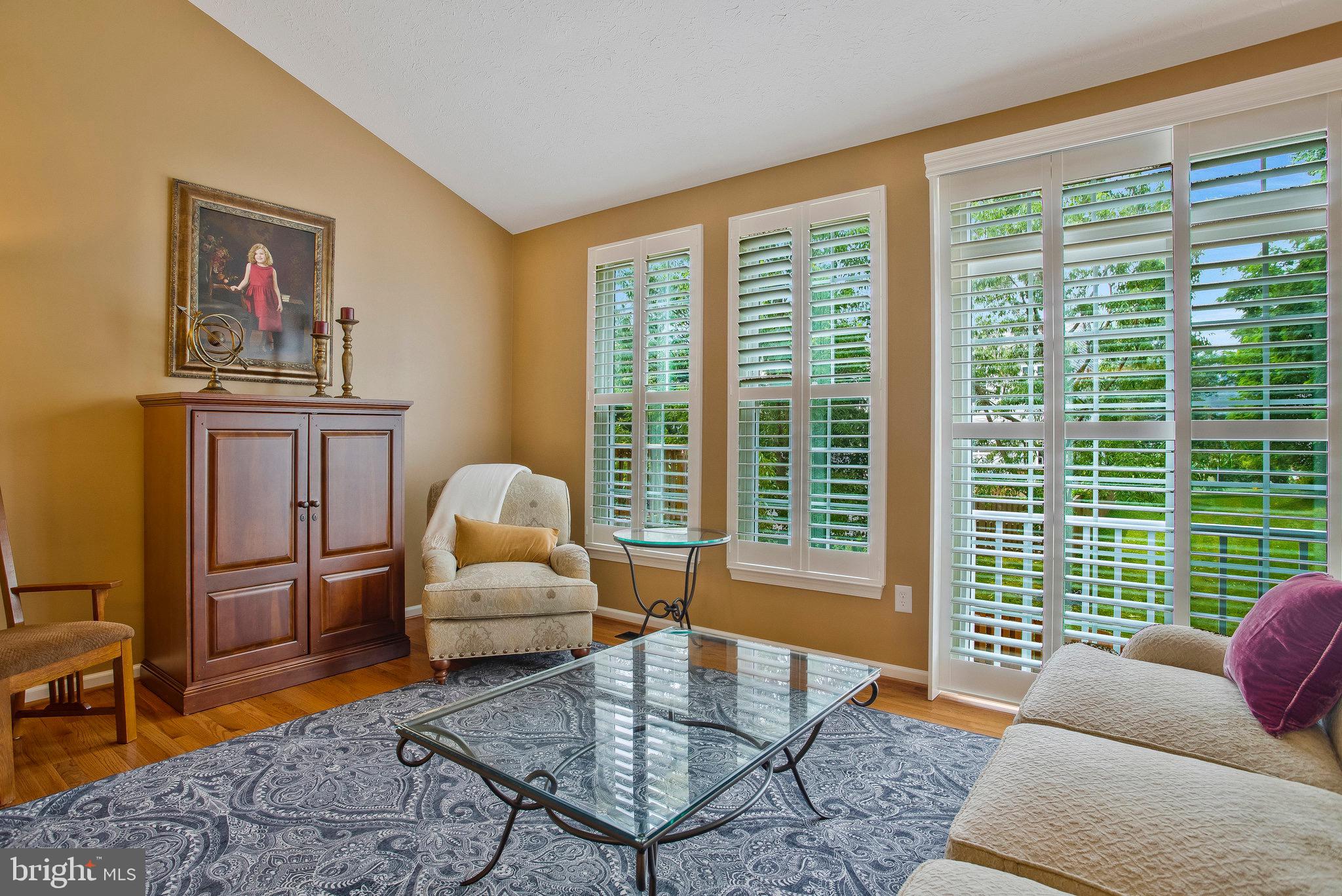 PINEY ORCHARD - Residential