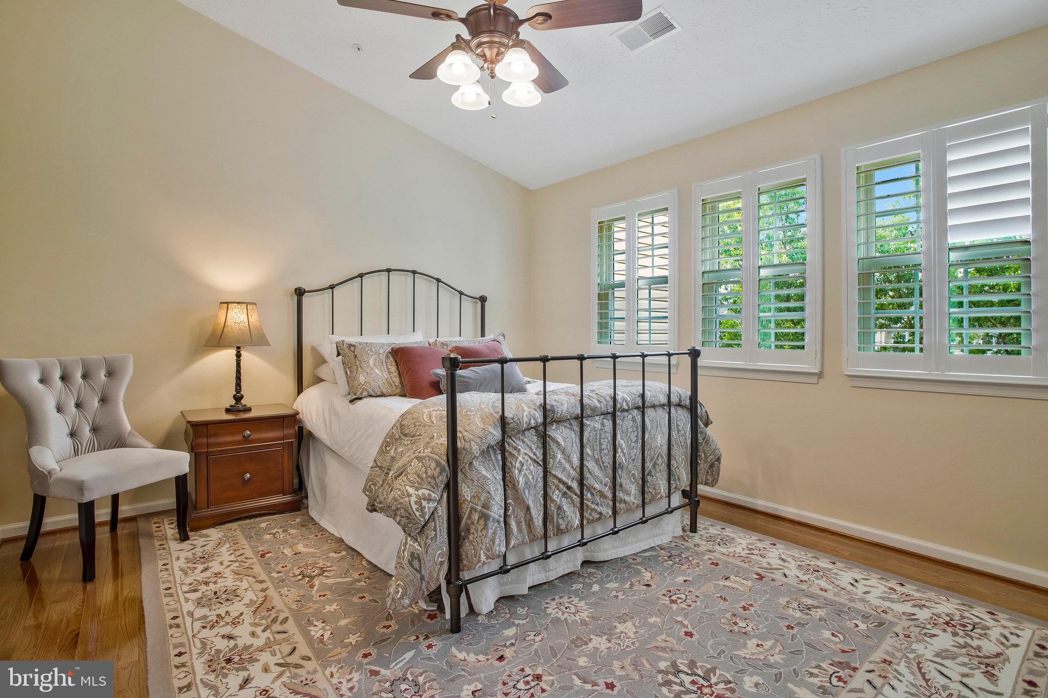 PINEY ORCHARD - Residential