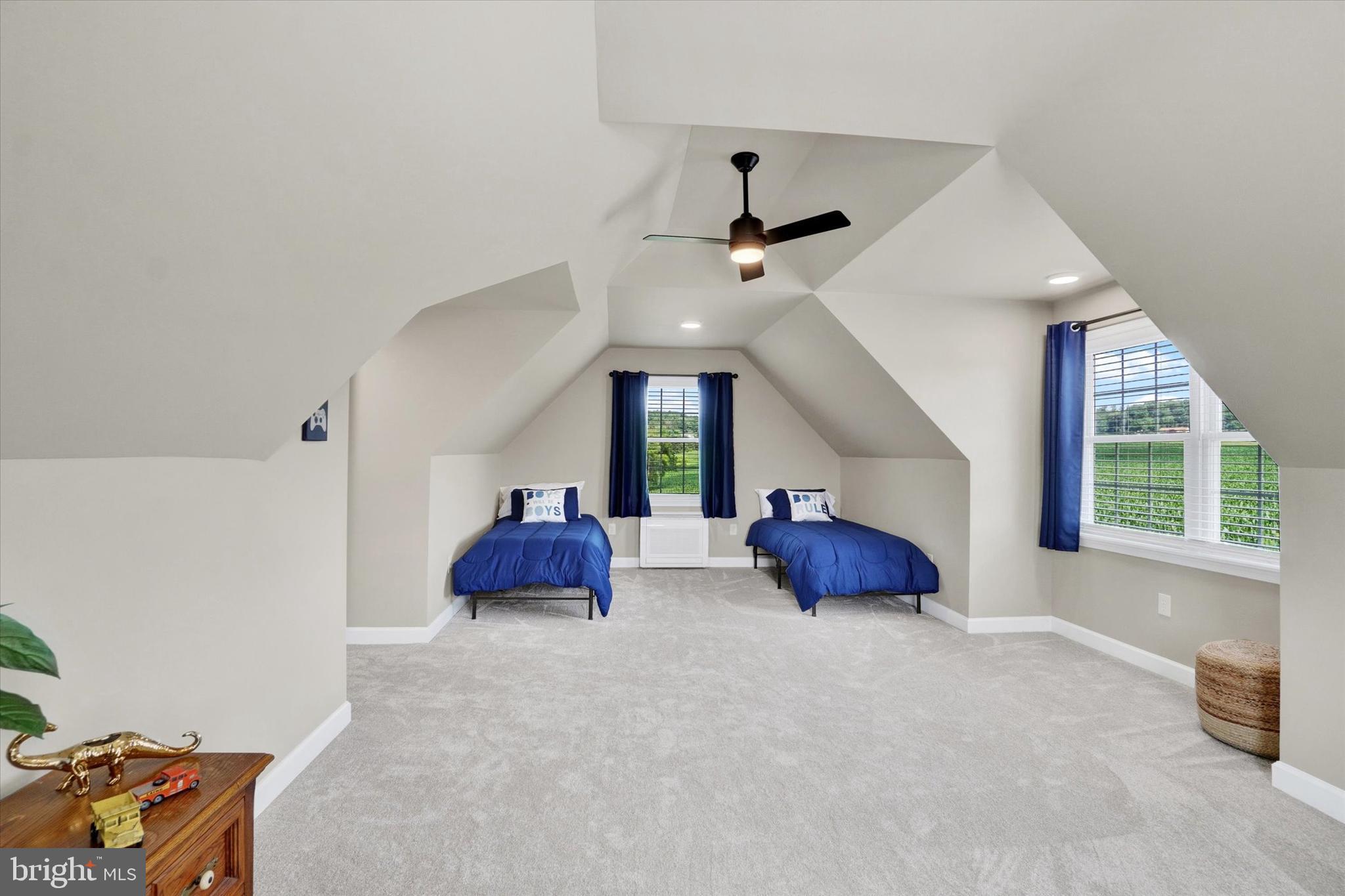 PLEASANT VALLEY GOLF COURSE - Residential