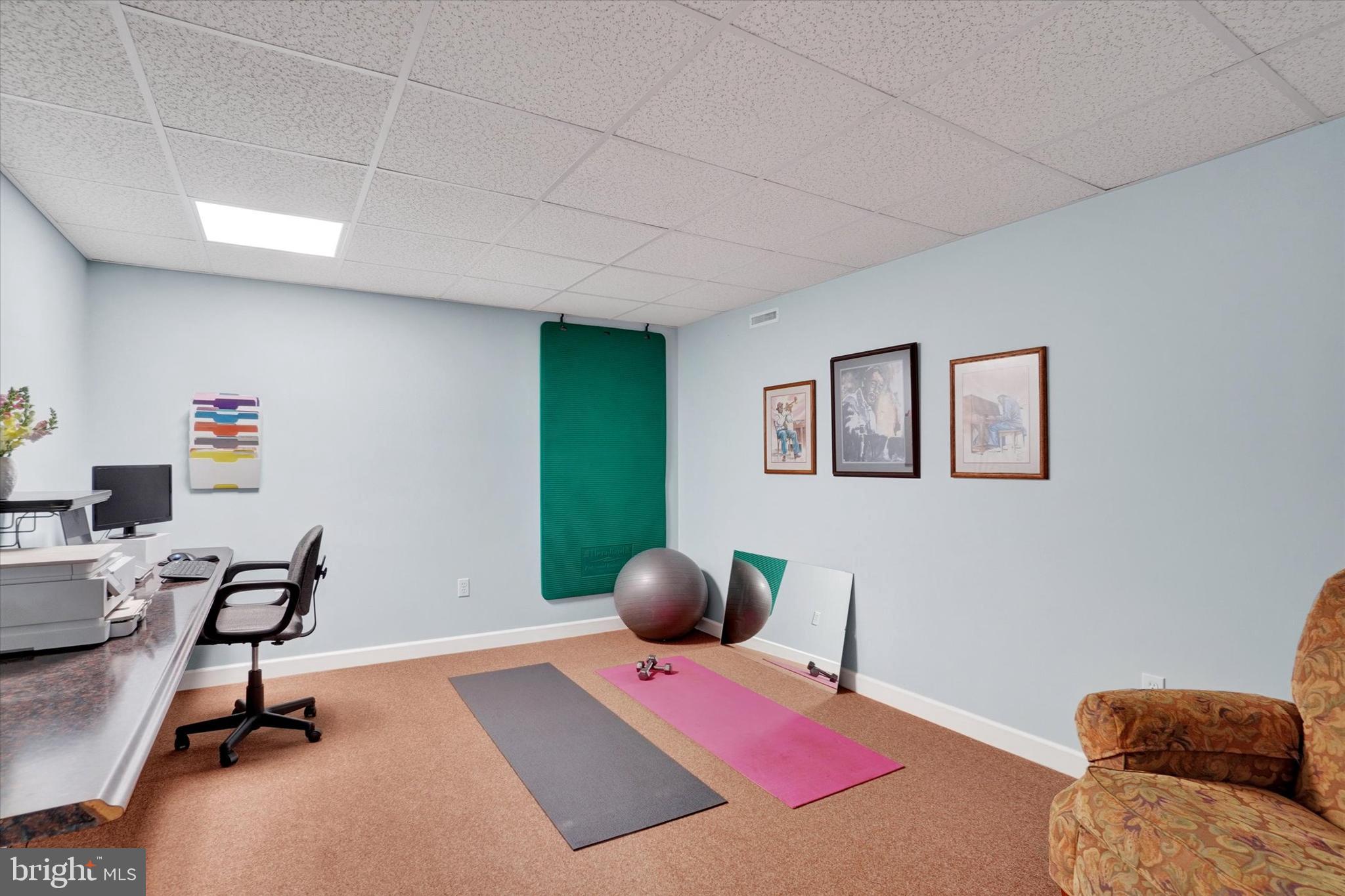 PLEASANT VALLEY GOLF COURSE - Residential