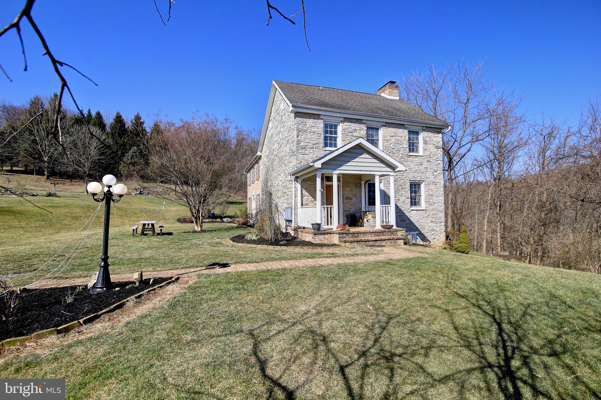 STONEWALL ESTATES - Residential