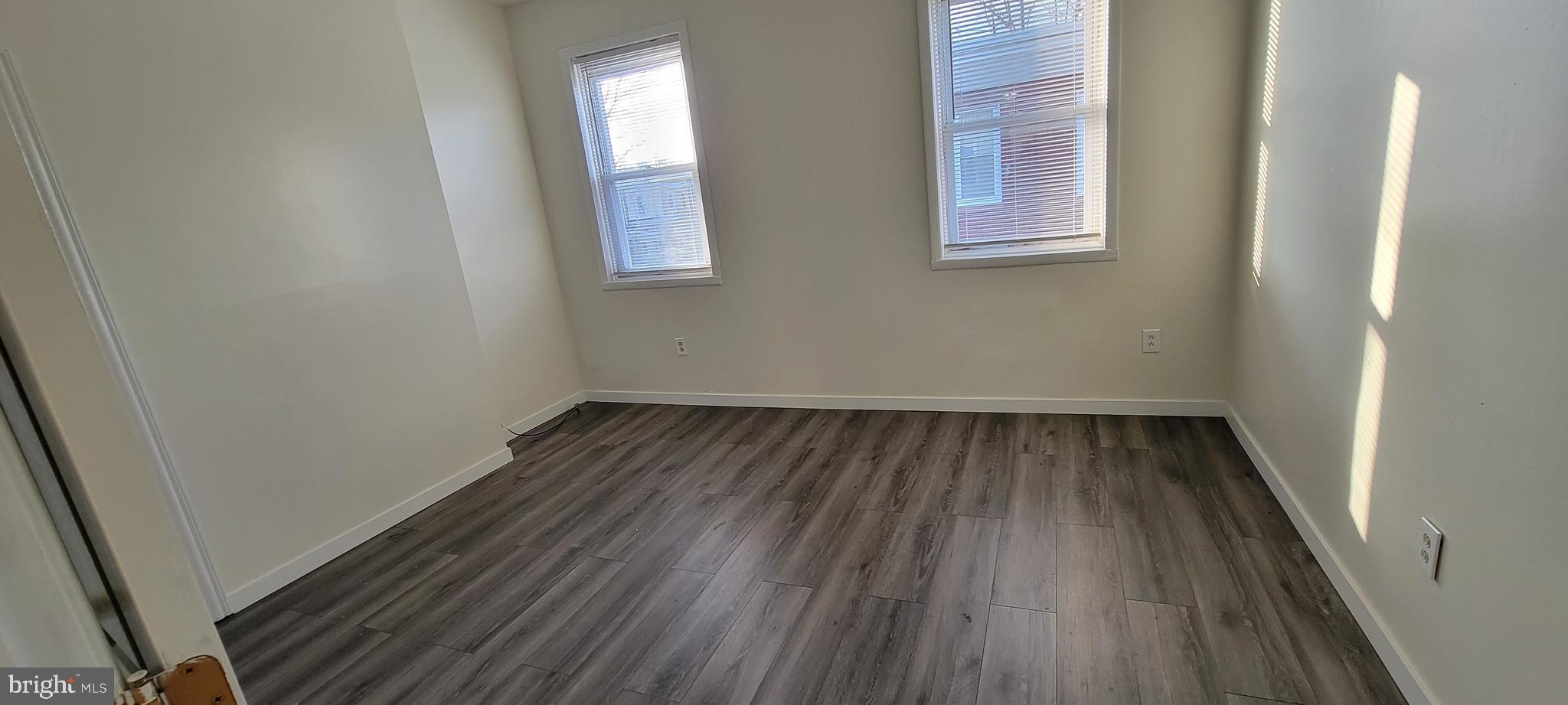 PORT RICHMOND - Residential