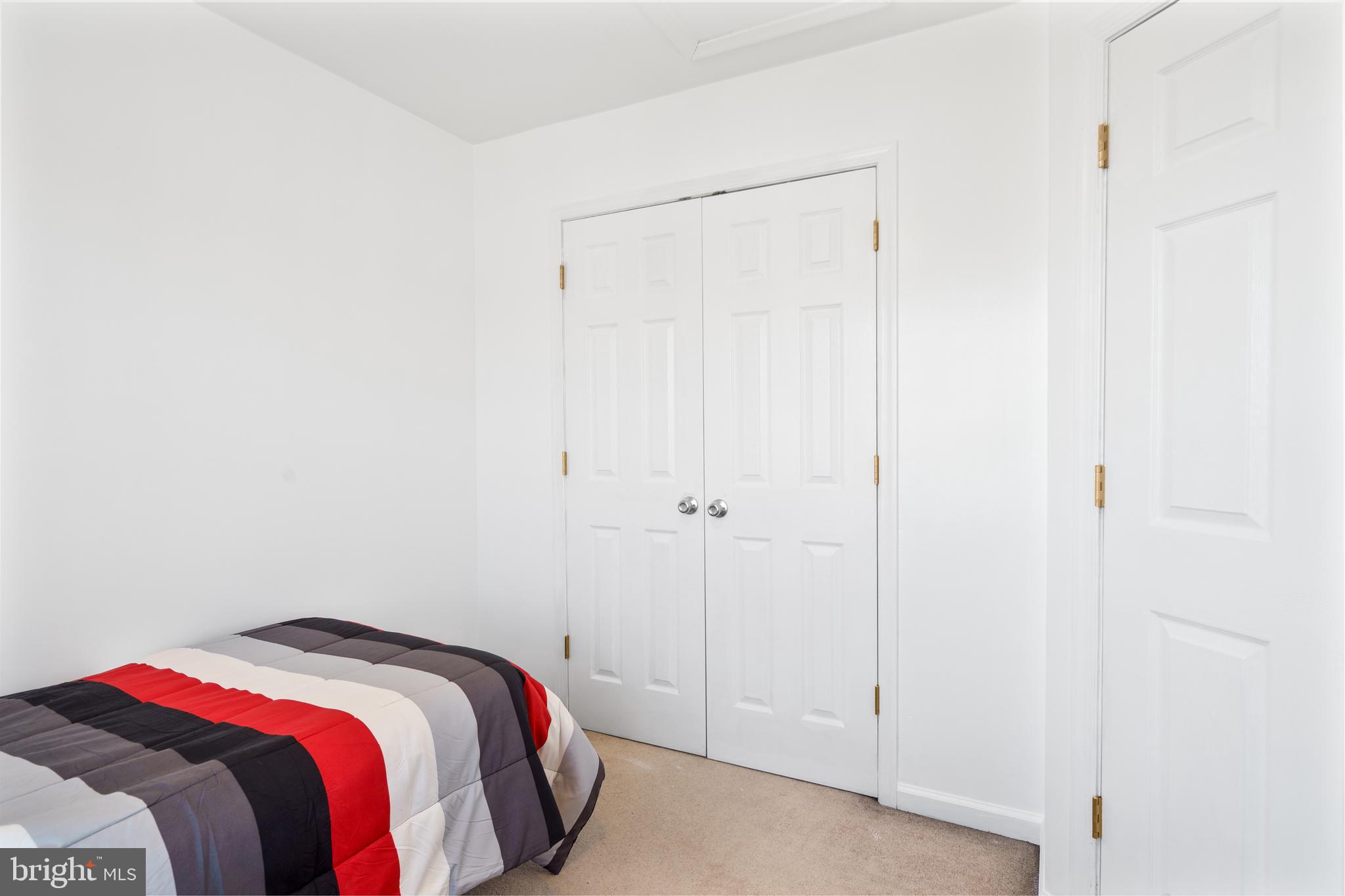 MILLS FARM - Residential