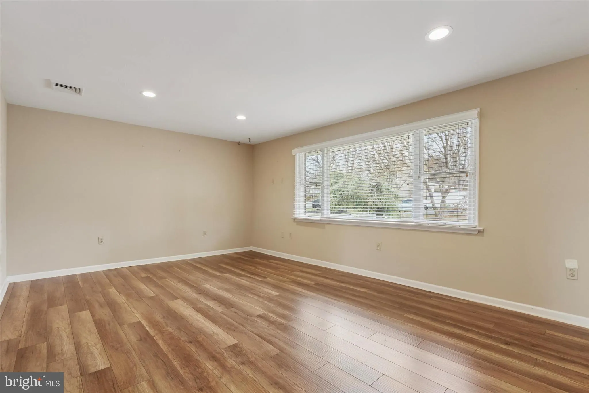 Langhorne, Pennsylvania 19047, United States, 3 Bedrooms Bedrooms, ,2 BathroomsBathrooms,Residential,Pending,93848