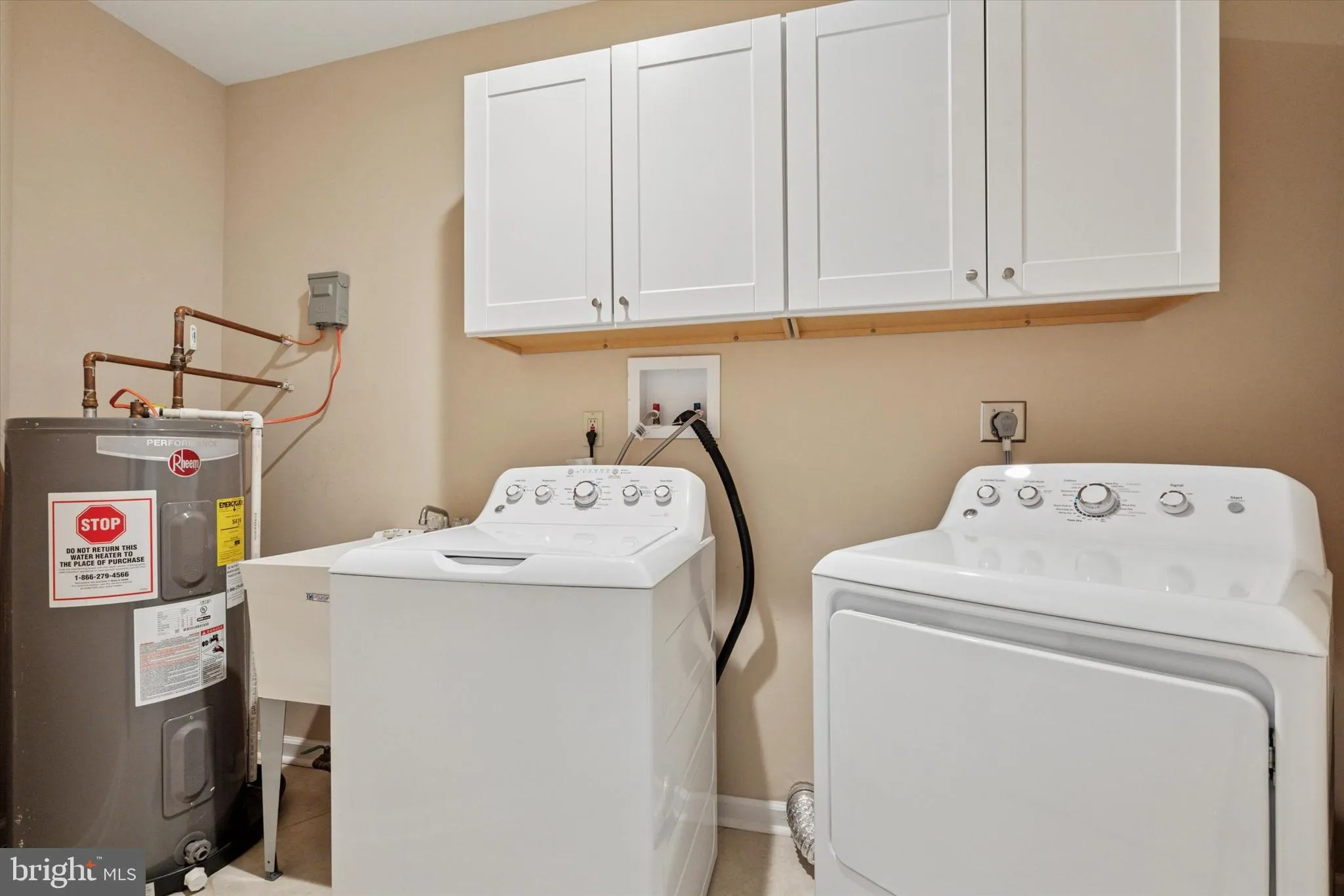 Langhorne, Pennsylvania 19047, United States, 3 Bedrooms Bedrooms, ,2 BathroomsBathrooms,Residential,Pending,93848