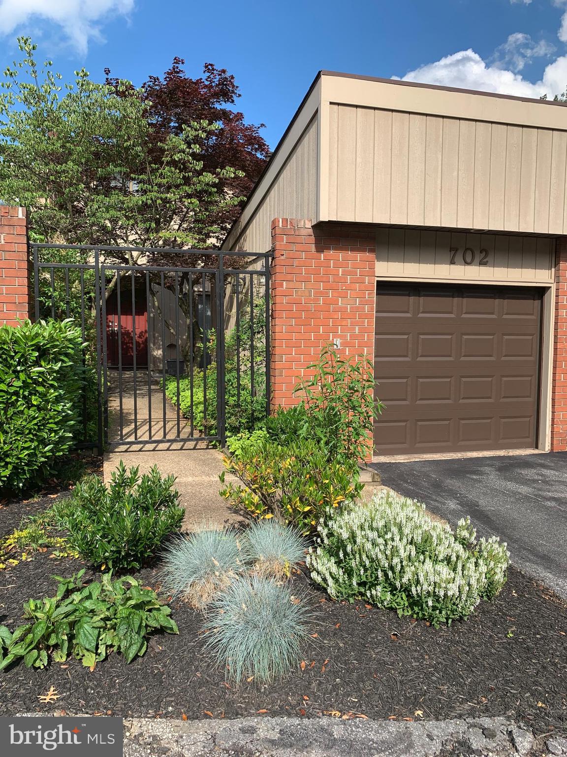 STEVENSON POST - Residential