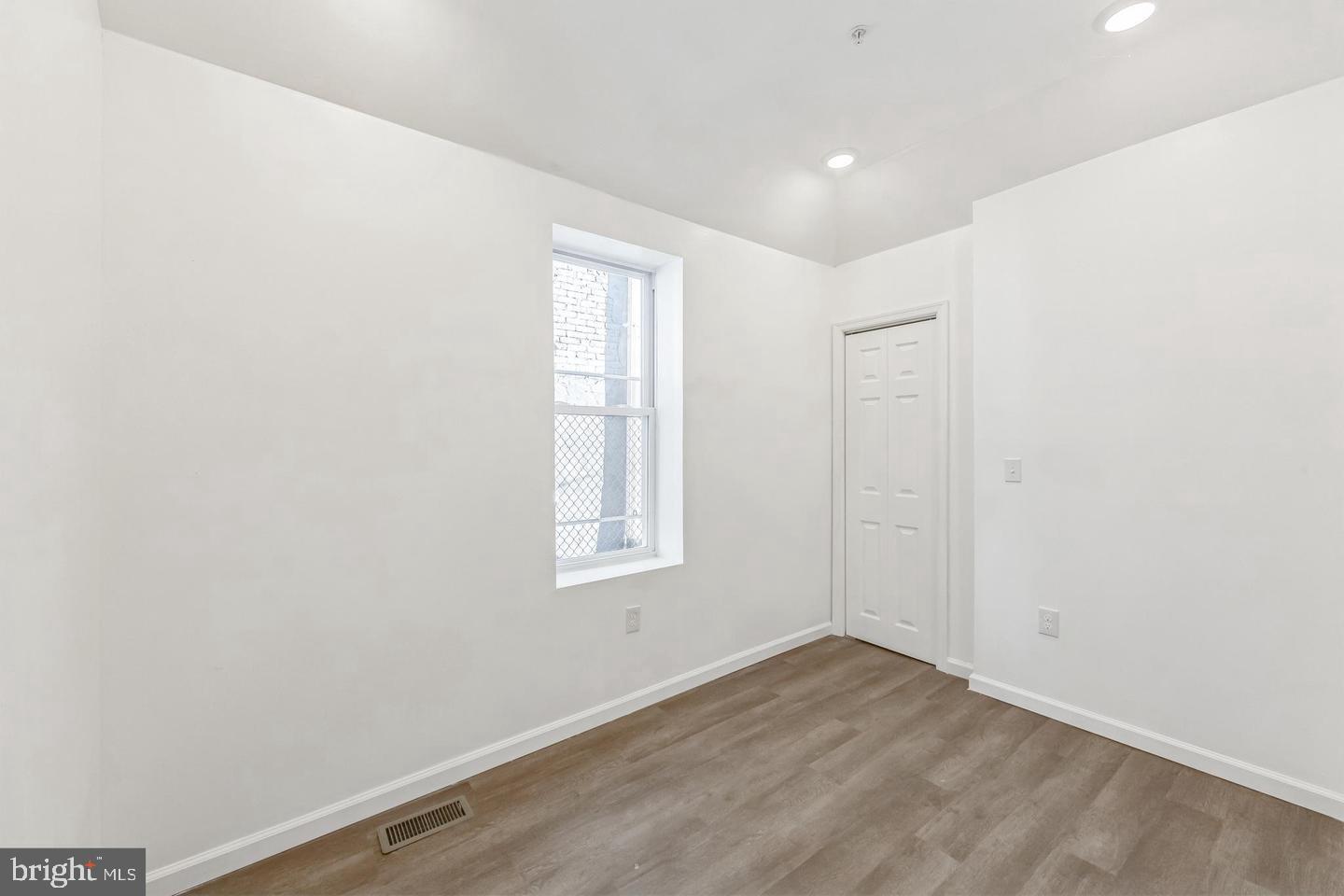 TEMPLE UNIVERSITY - Commercial Sale