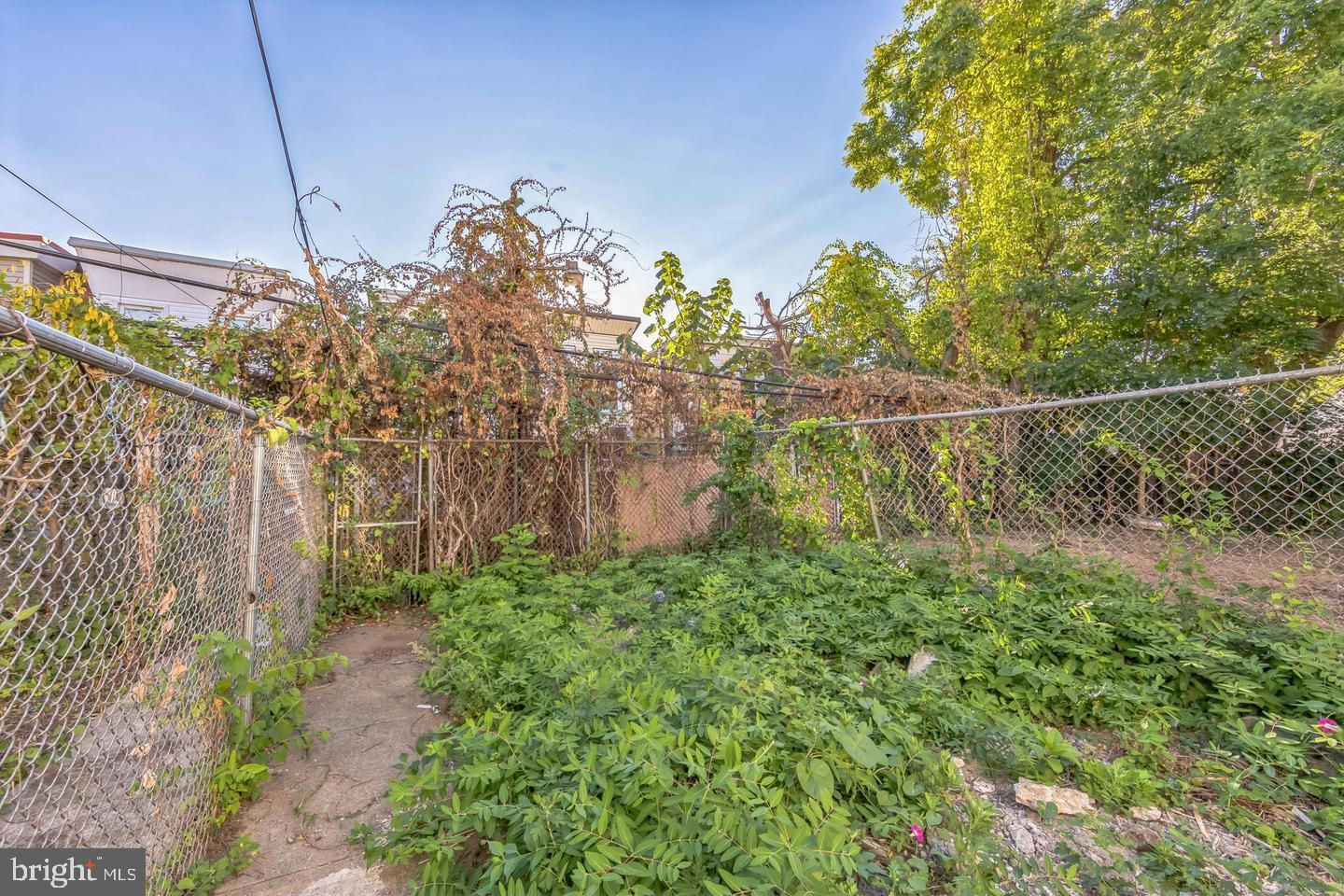 TEMPLE UNIVERSITY - Commercial Sale