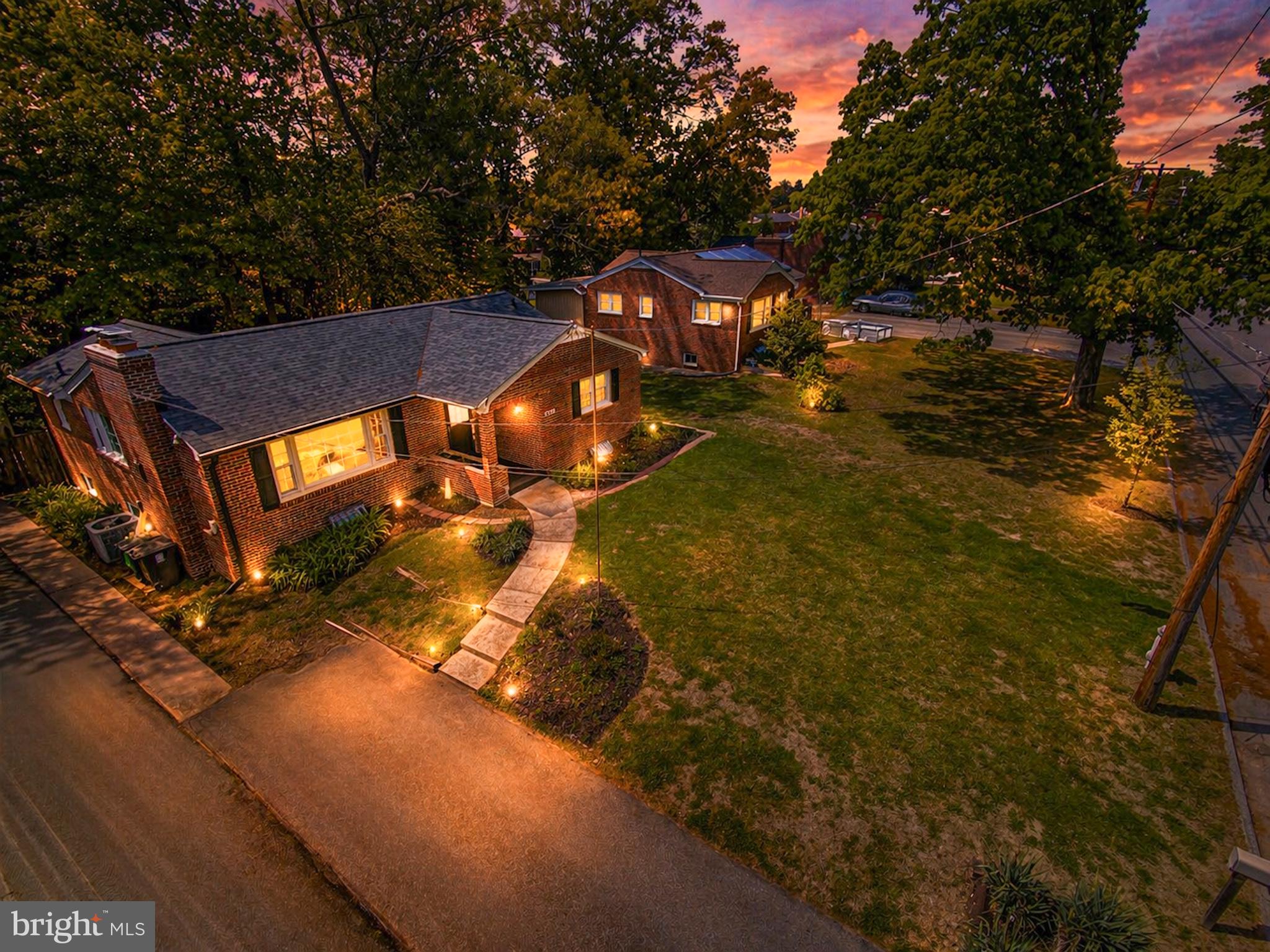 WAGGAMAN HEIGHTS - Residential