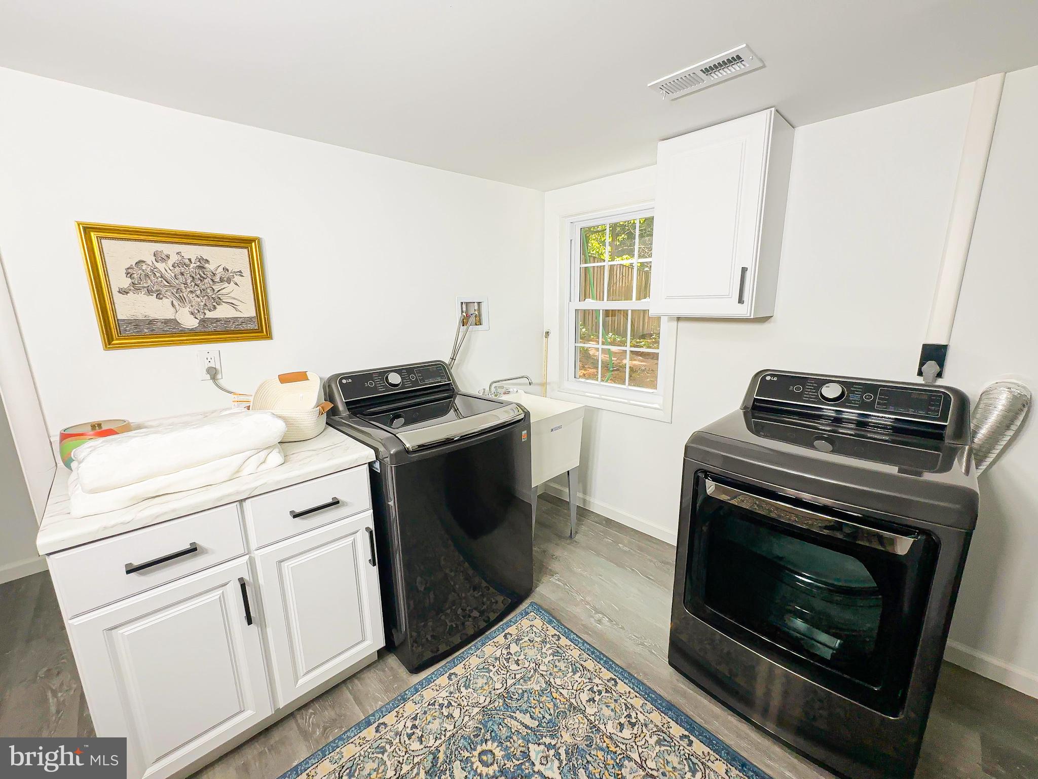 WAGGAMAN HEIGHTS - Residential