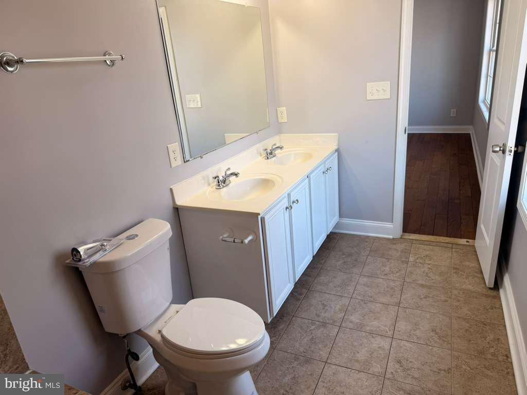 FAIRLAWN - Residential