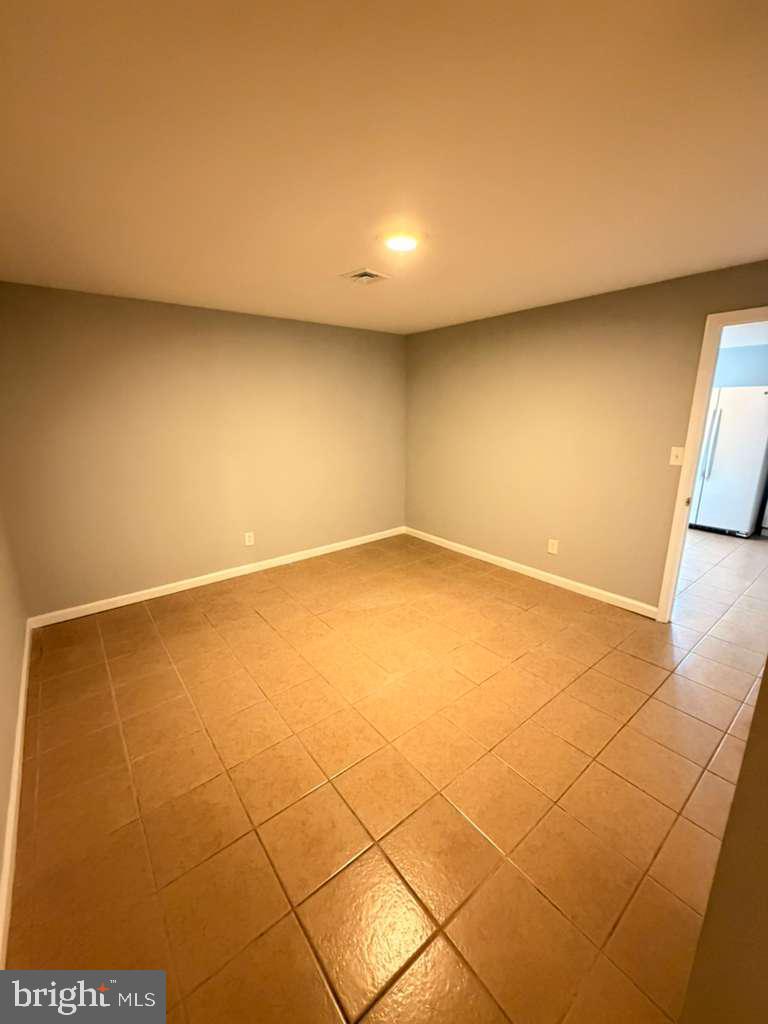 FAIRLAWN - Residential