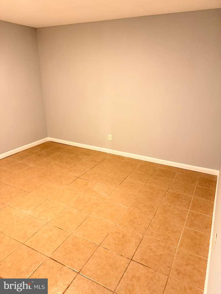 FAIRLAWN - Residential