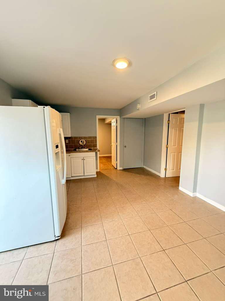 FAIRLAWN - Residential