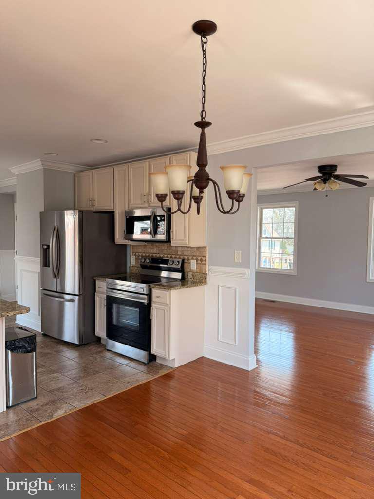 FAIRLAWN - Residential