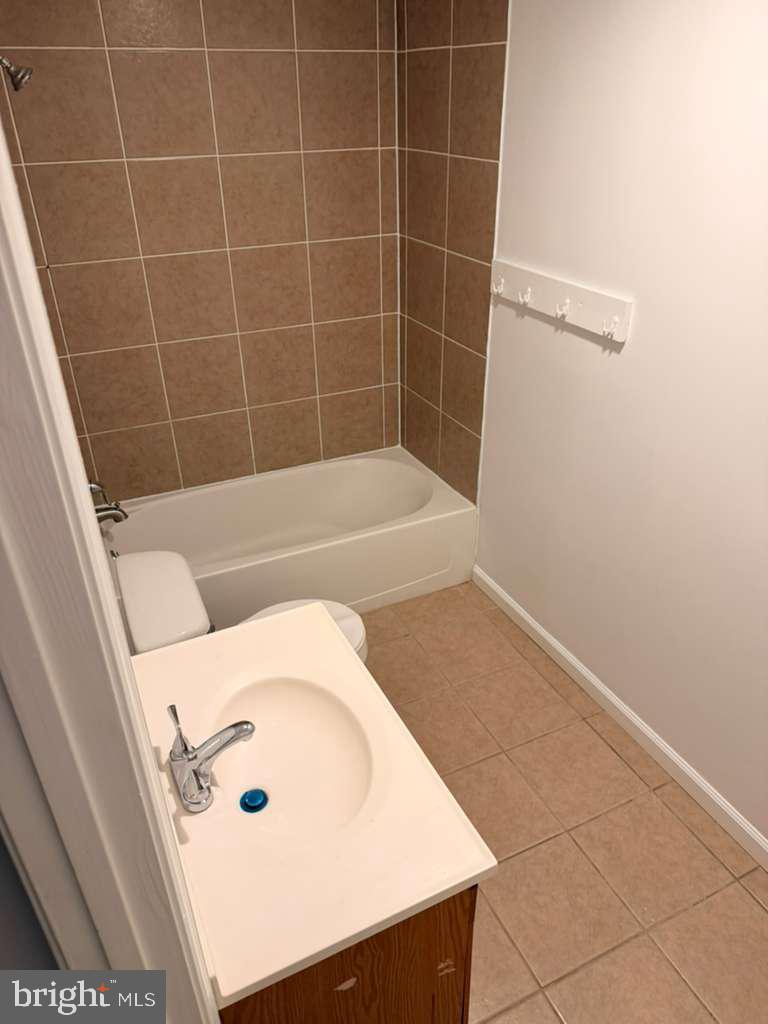 FAIRLAWN - Residential