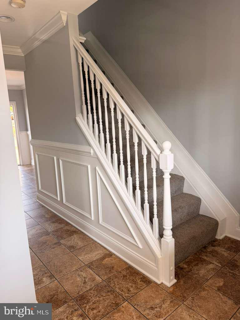 FAIRLAWN - Residential