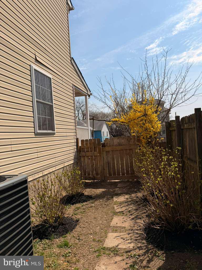 FAIRLAWN - Residential