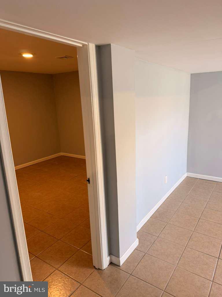 FAIRLAWN - Residential