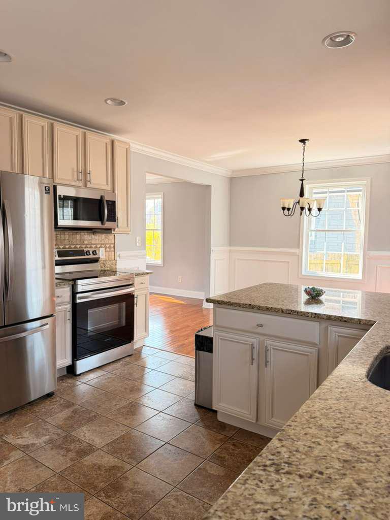 FAIRLAWN - Residential