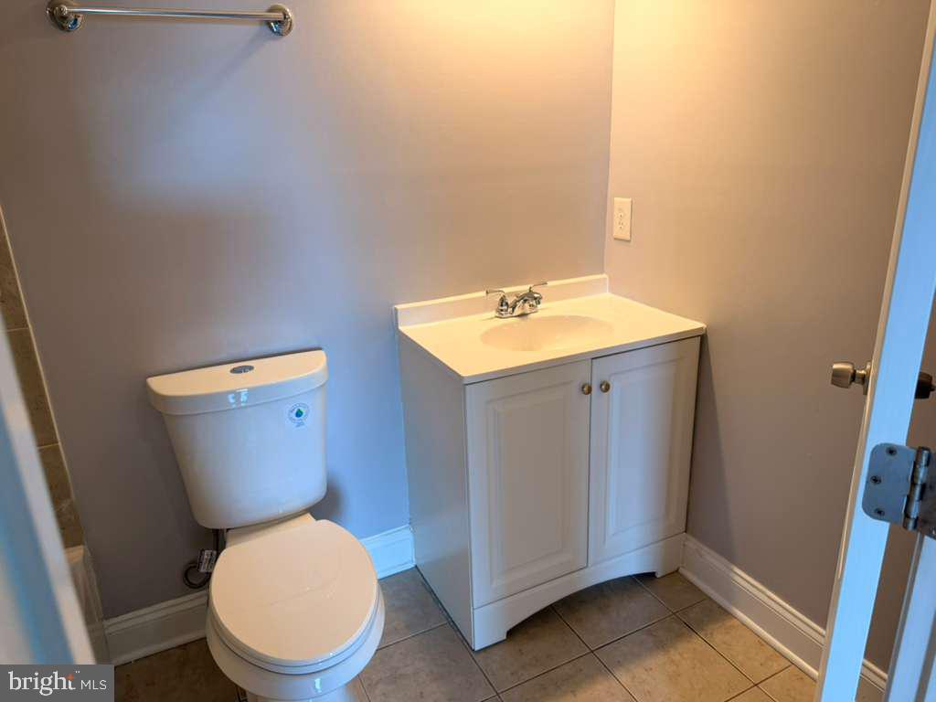 FAIRLAWN - Residential