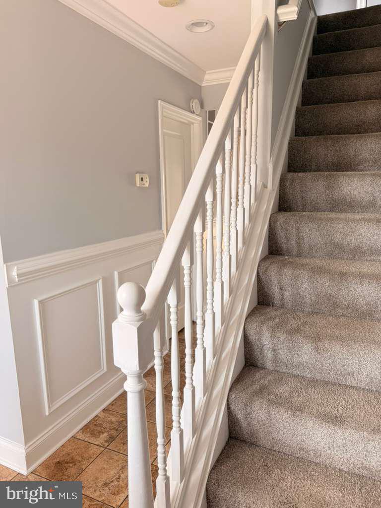 FAIRLAWN - Residential