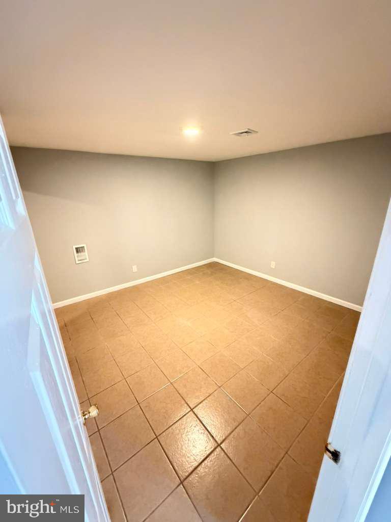 FAIRLAWN - Residential