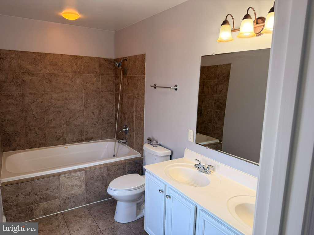 FAIRLAWN - Residential