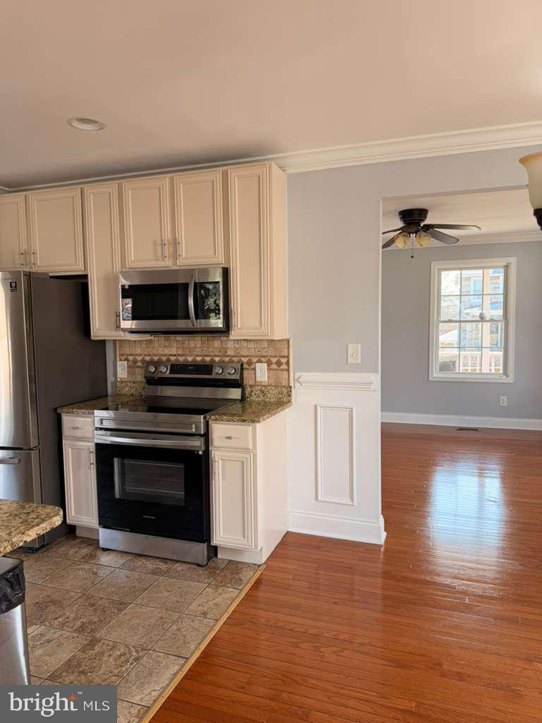 FAIRLAWN - Residential