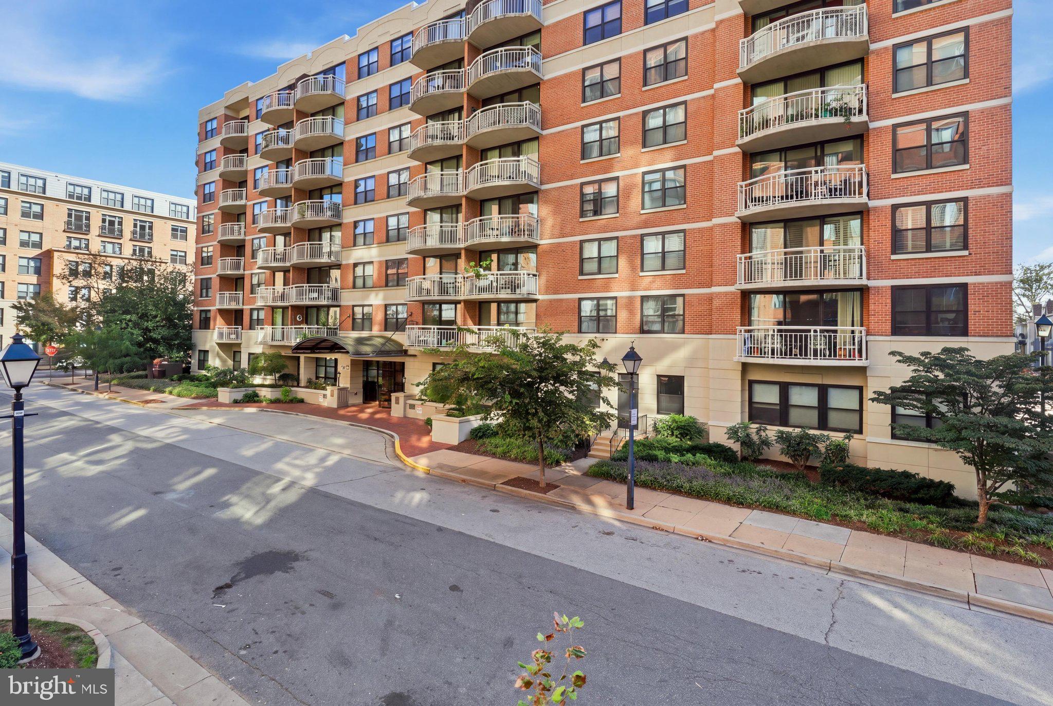 1200 BRADDOCK PLACE 206