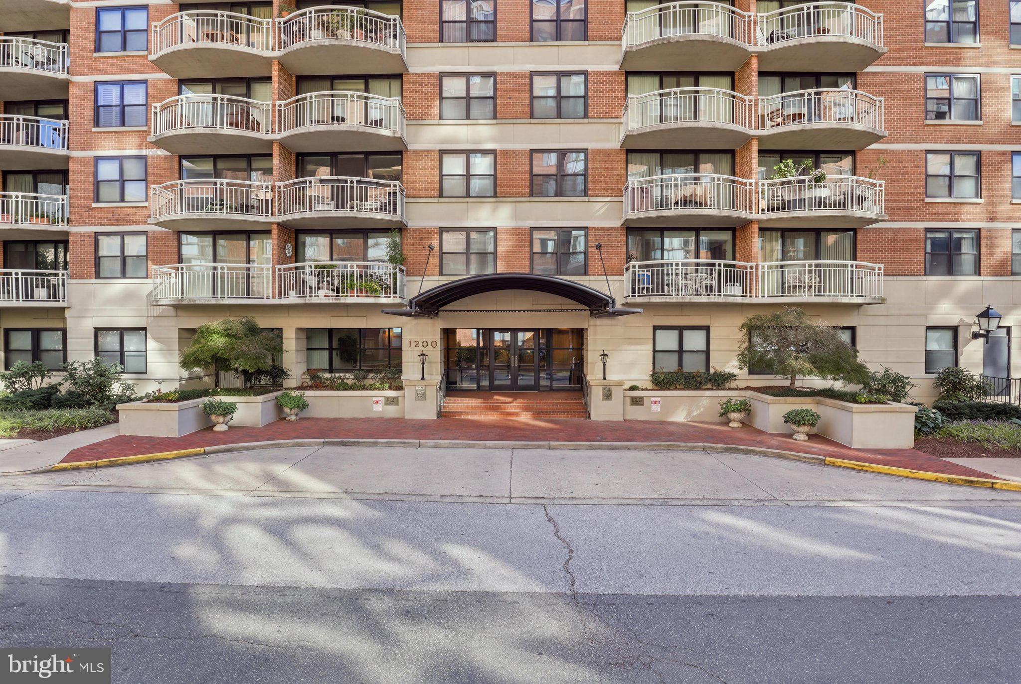 1200 BRADDOCK PLACE 206