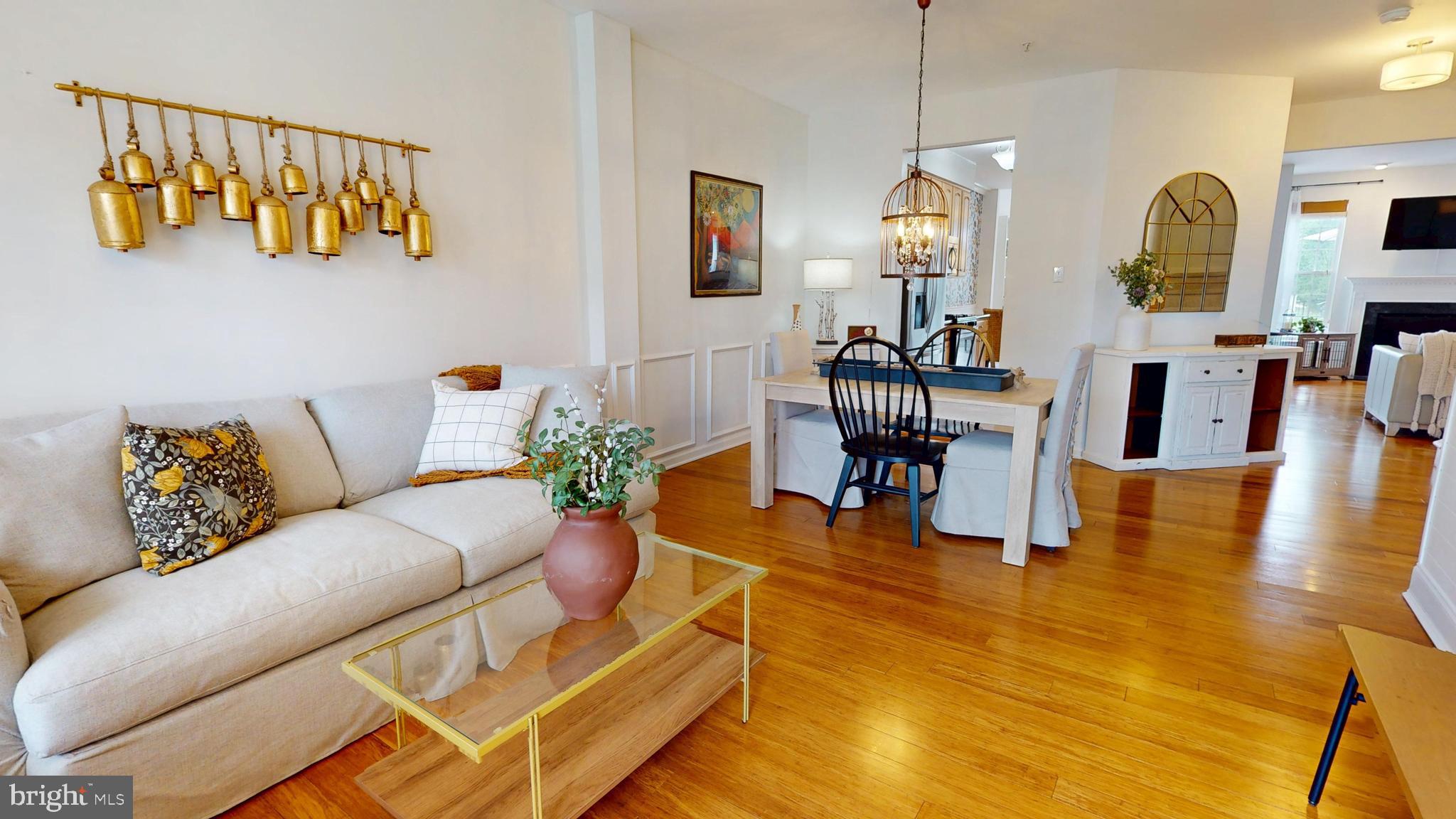 2546 PEACHTREE DRIVE