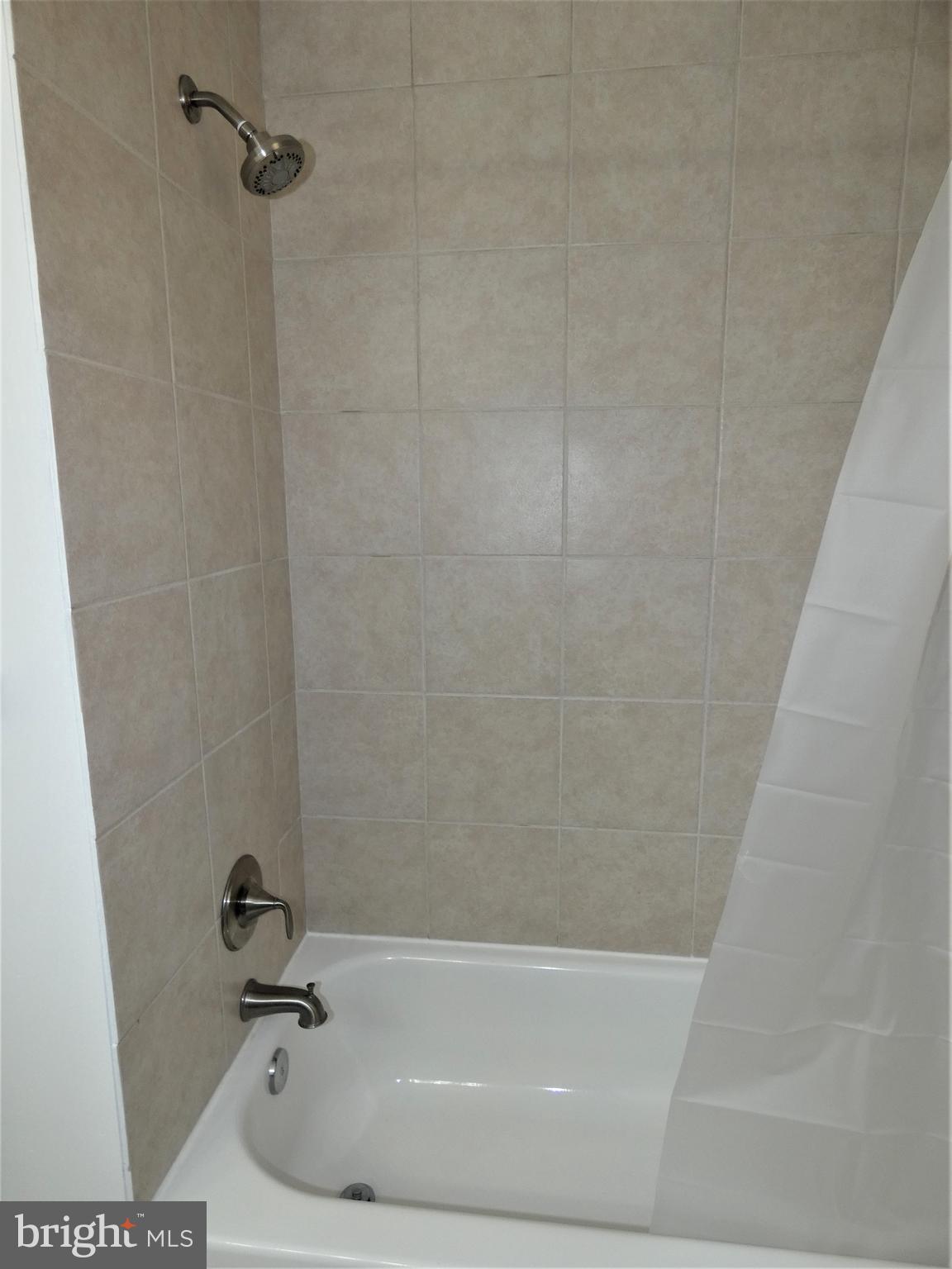 ROCK CREEK PALISADES - Residential Lease