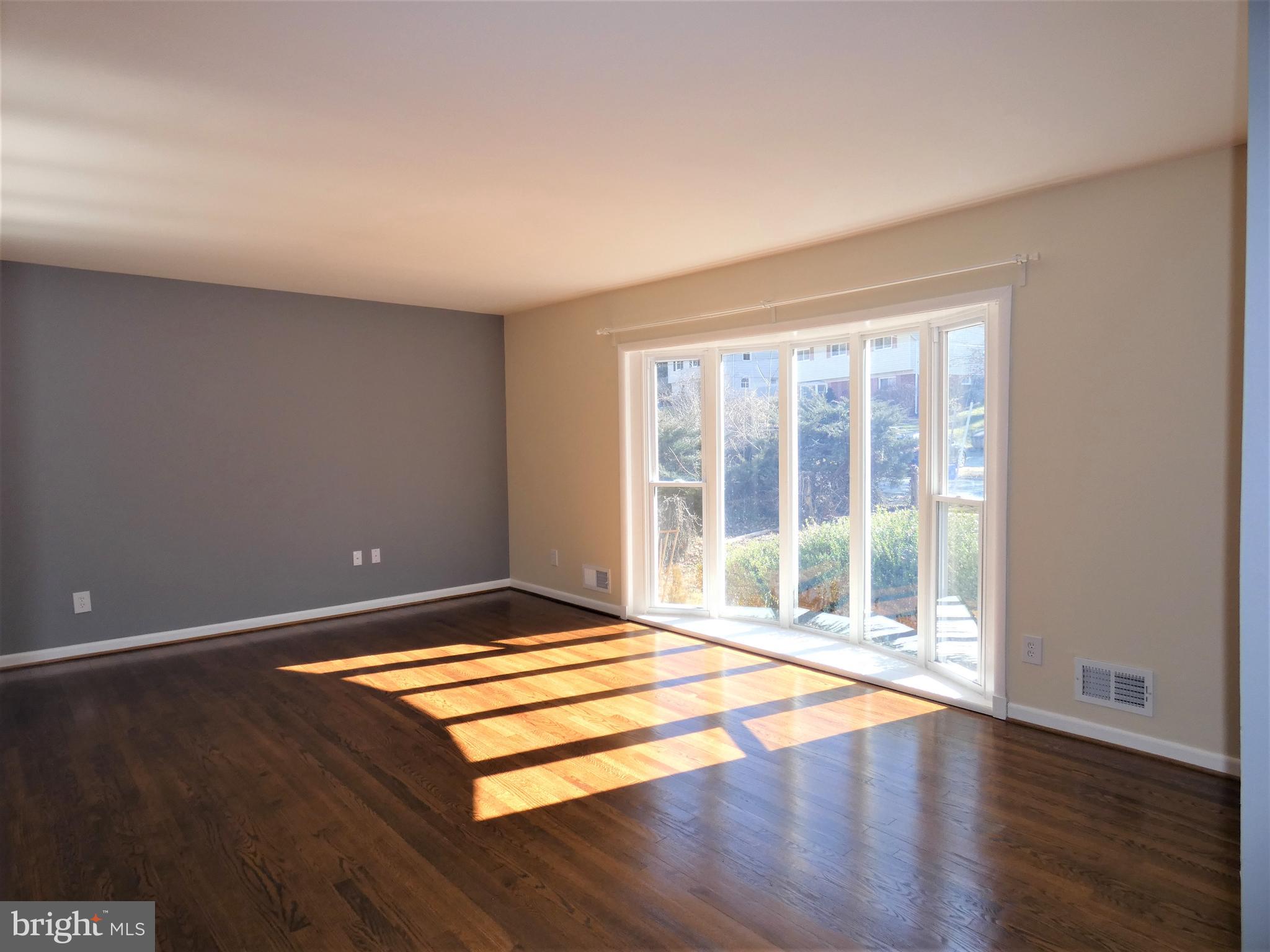 ROCK CREEK PALISADES - Residential Lease